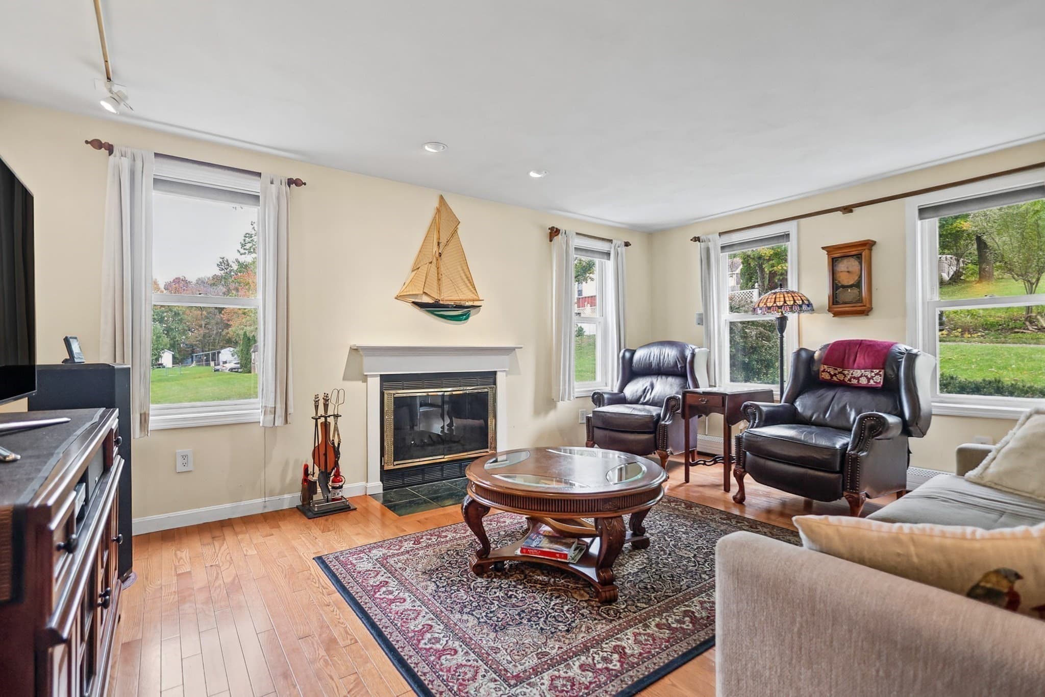 Single Family Residence at 23 Almeda Street, Haverhill MA 01830, Haverhill, photo 6 of 42