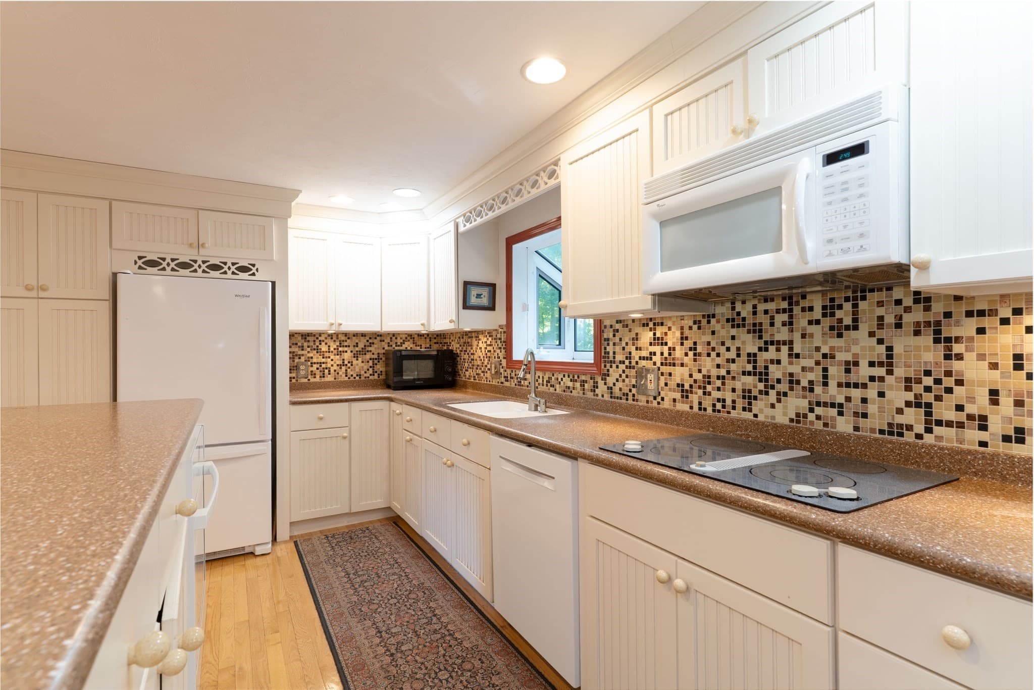 Single Family Residence at 74 Old Farm Rd, Sturbridge MA 01566, Sturbridge, photo 8 of 42