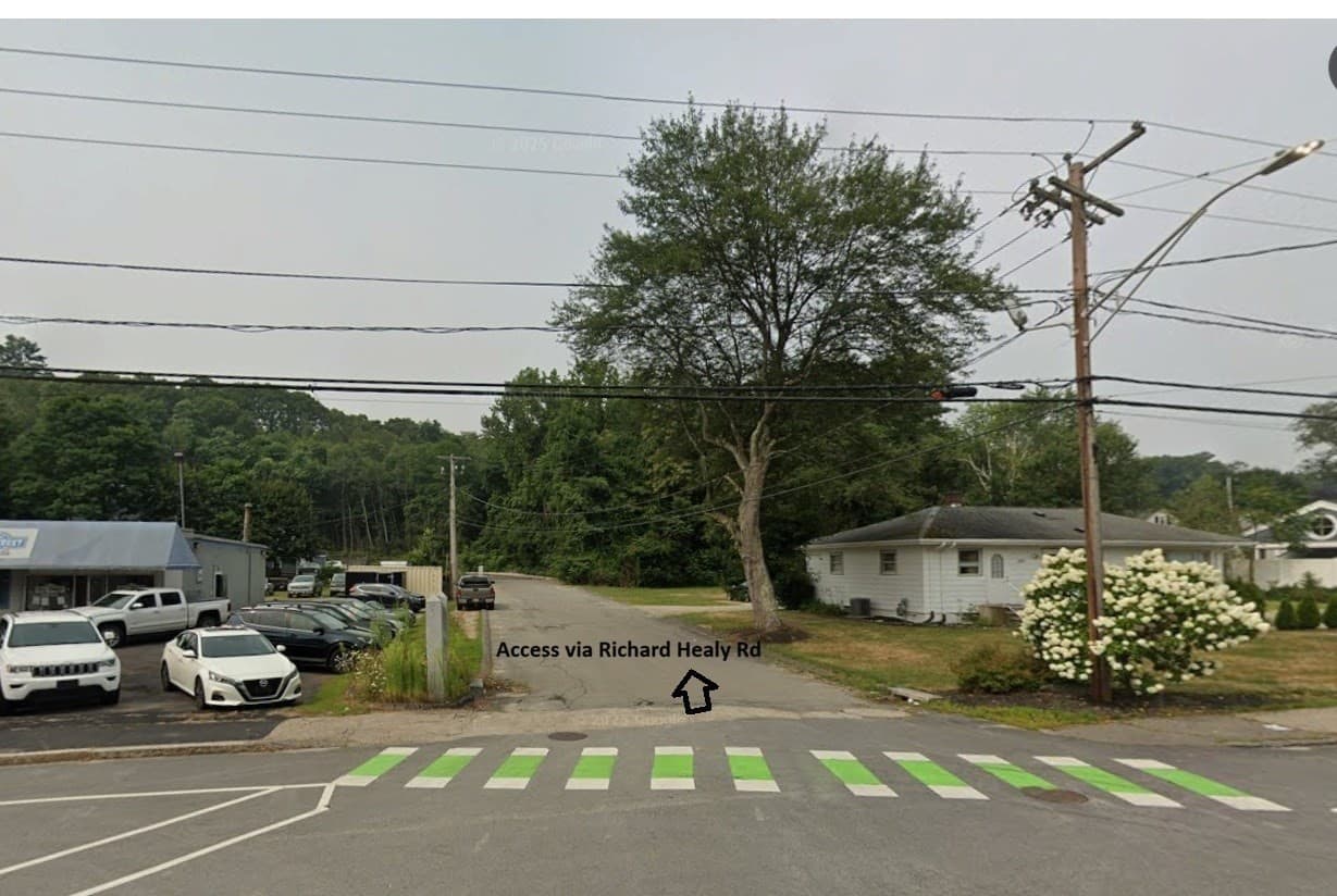 Residential at 271 Mill St, Worcester MA 01602, Worcester, photo 5 of 5