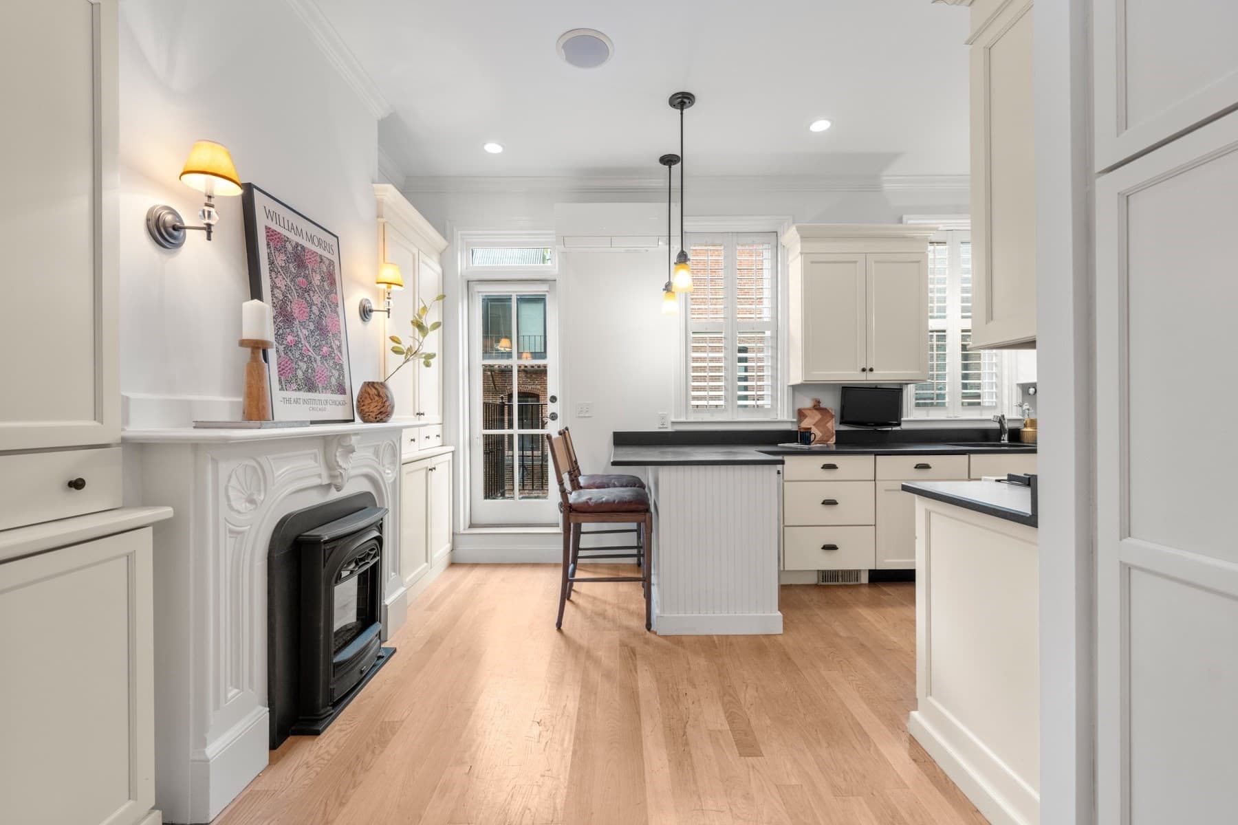 Condominium at 43 Warren Avenue # 2, Boston MA 02116, Boston, photo 9 of 26