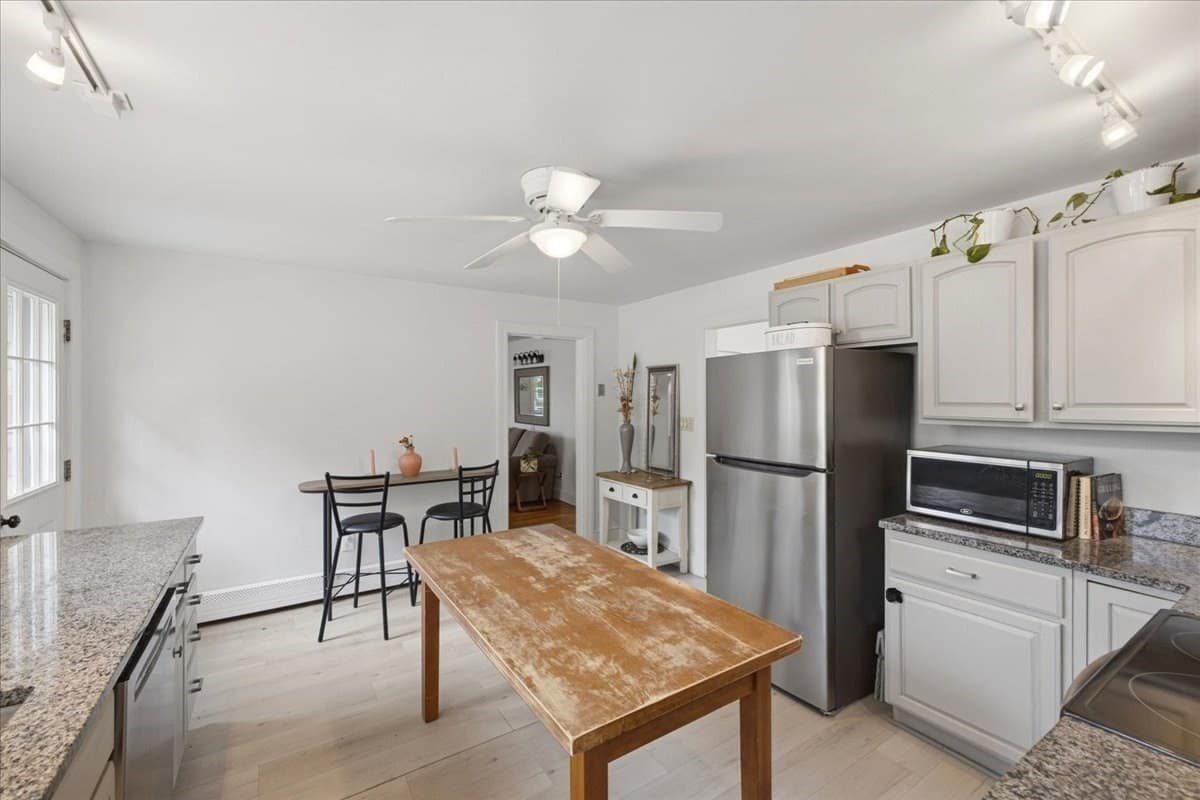 Single Family Residence at 33 Edgar Rd, Scituate MA 02066, Scituate, photo 10 of 38