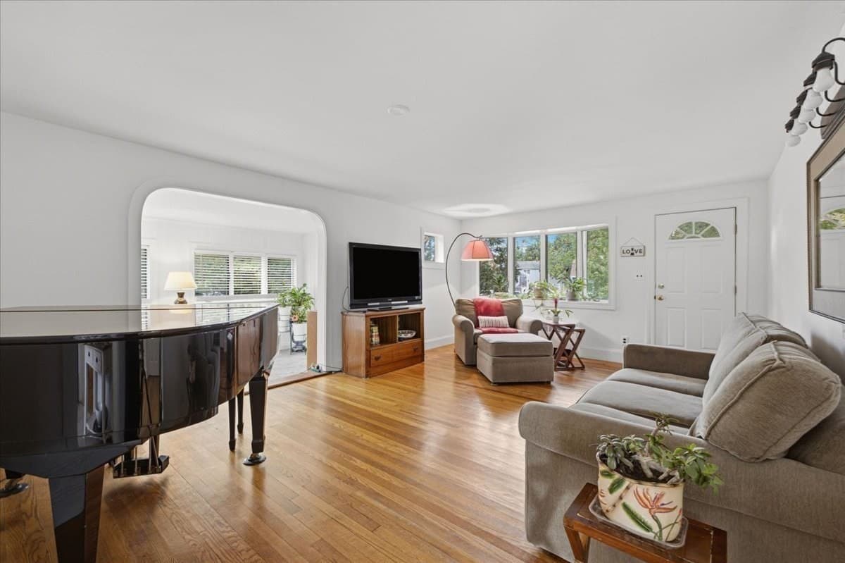 Single Family Residence at 33 Edgar Rd, Scituate MA 02066, Scituate, photo 14 of 38