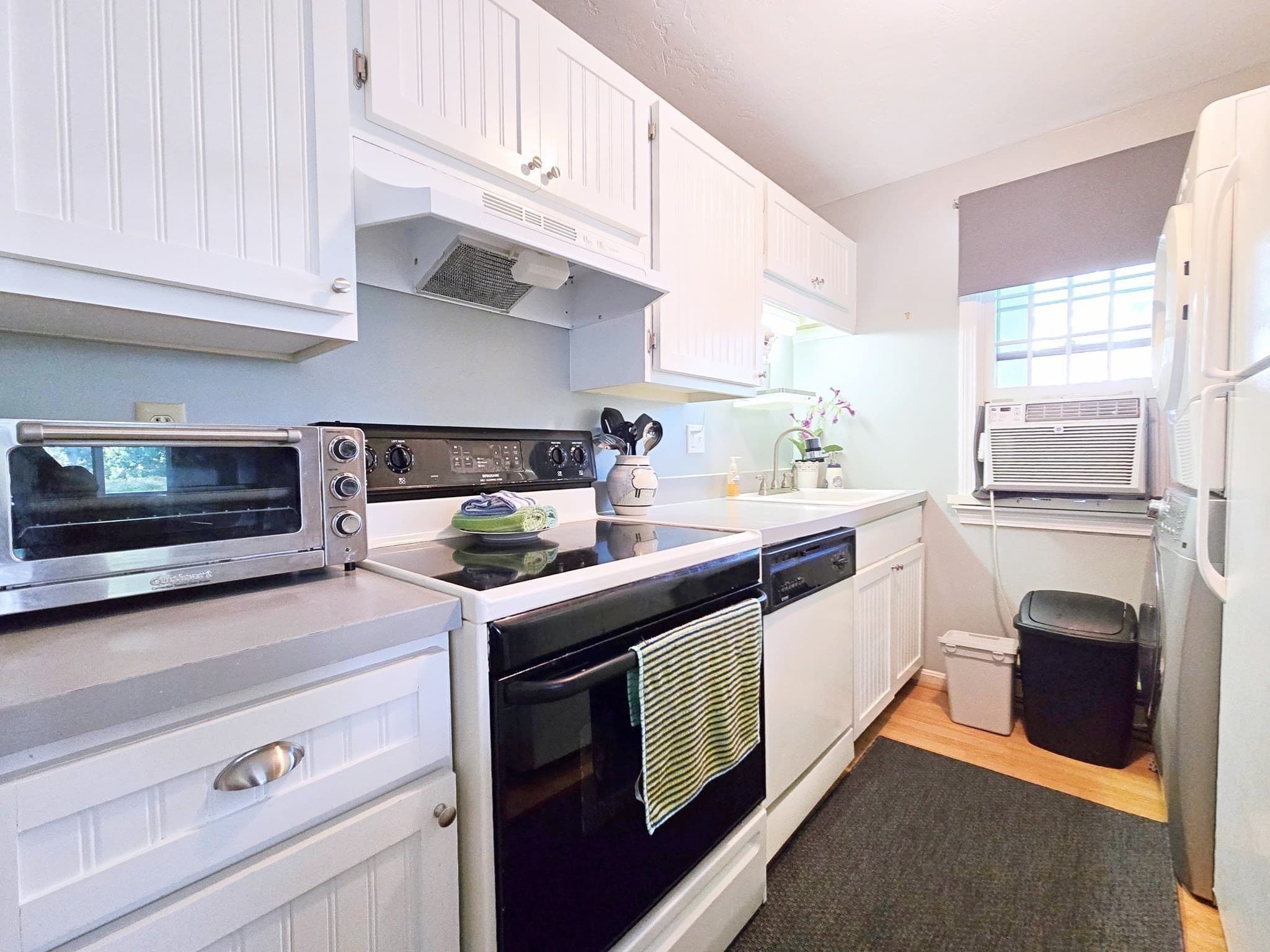 Condominium at 190 Route 6a # 4B, Orleans MA 02653, photo 14 of 31
