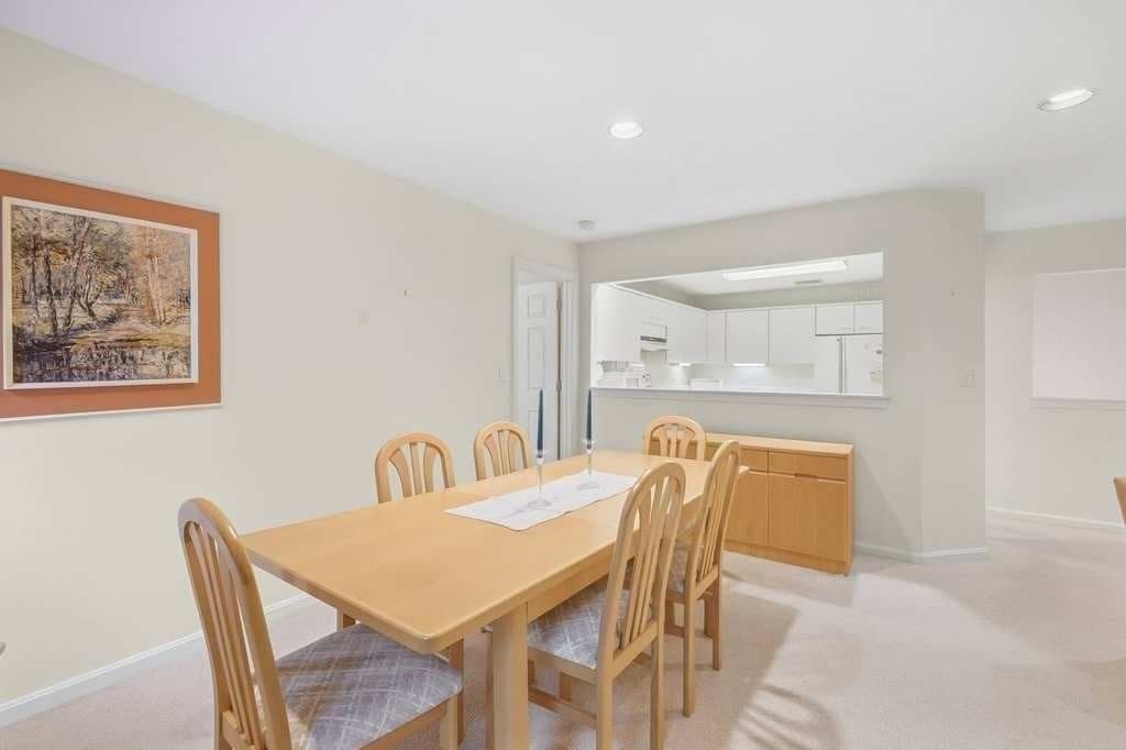 Condominium at 770 Salisbury St # 555, Worcester MA 01609, Worcester, photo 23 of 41