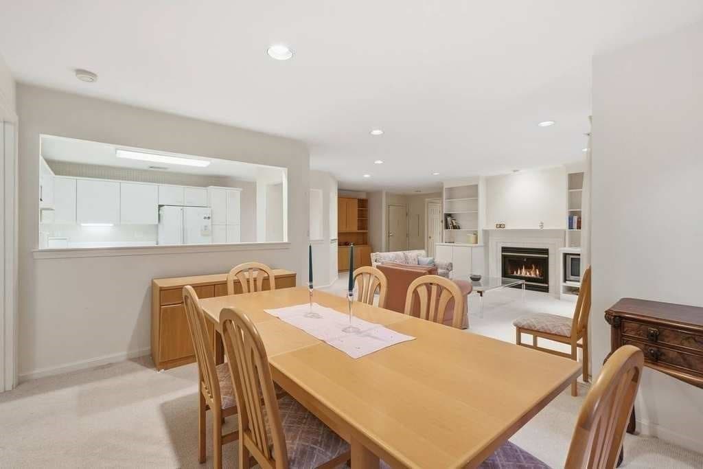 Condominium at 770 Salisbury St # 555, Worcester MA 01609, Worcester, photo 22 of 41