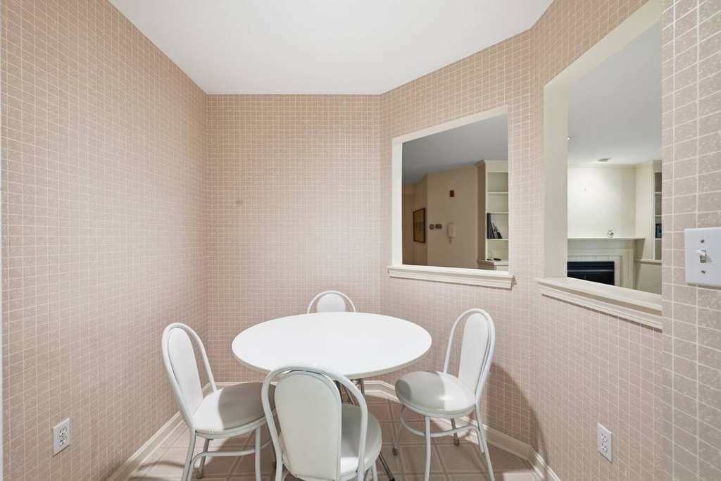 Condominium at 770 Salisbury St # 555, Worcester MA 01609, Worcester, photo 14 of 41