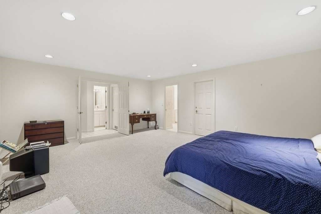 Condominium at 770 Salisbury St # 555, Worcester MA 01609, Worcester, photo 31 of 41