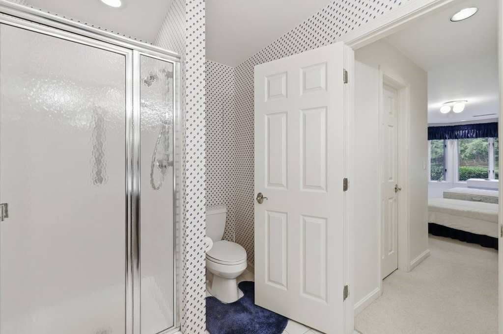 Condominium at 770 Salisbury St # 555, Worcester MA 01609, Worcester, photo 39 of 41