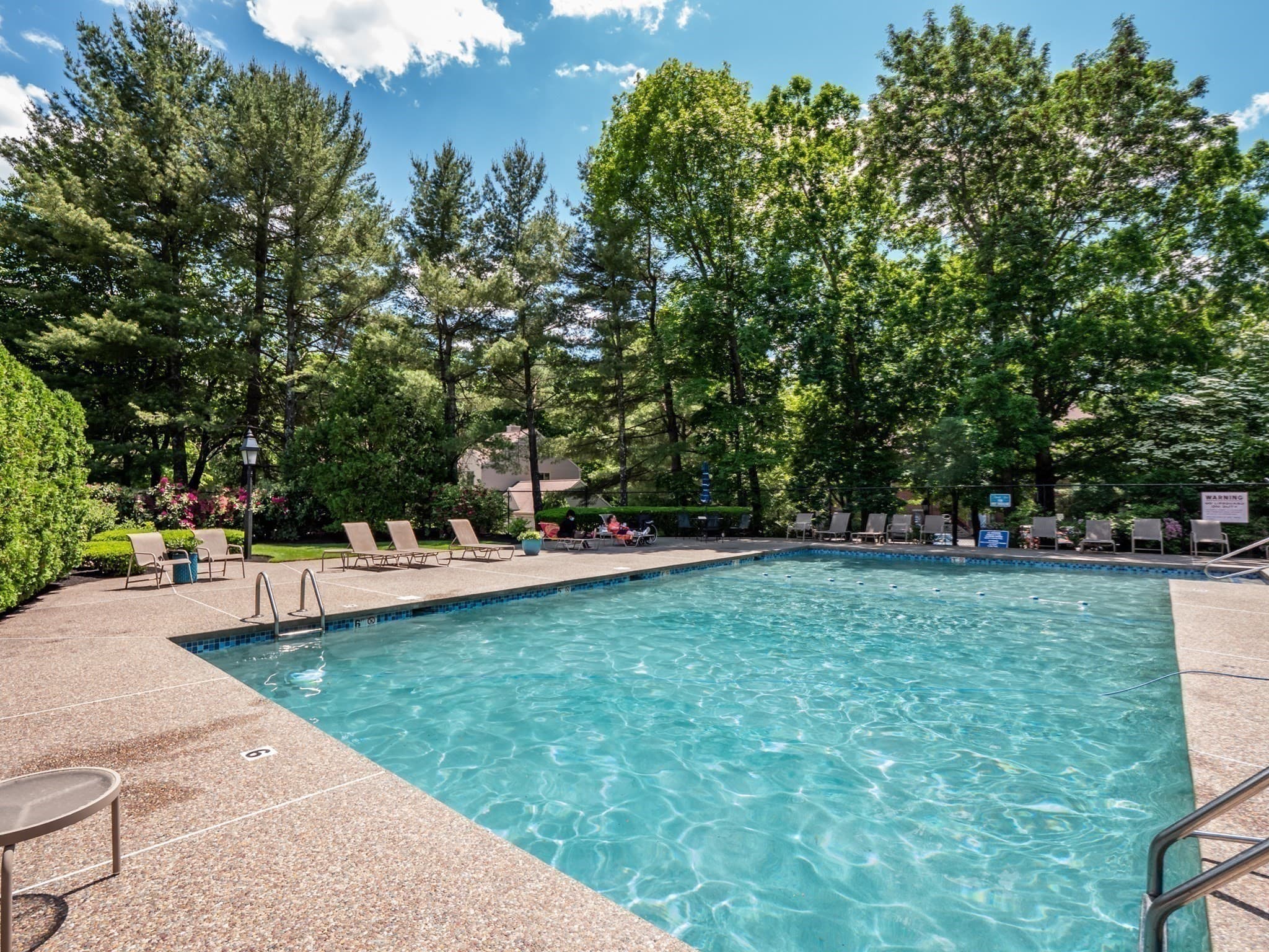 Condominium at 770 Salisbury St # 555, Worcester MA 01609, Worcester, photo 4 of 41