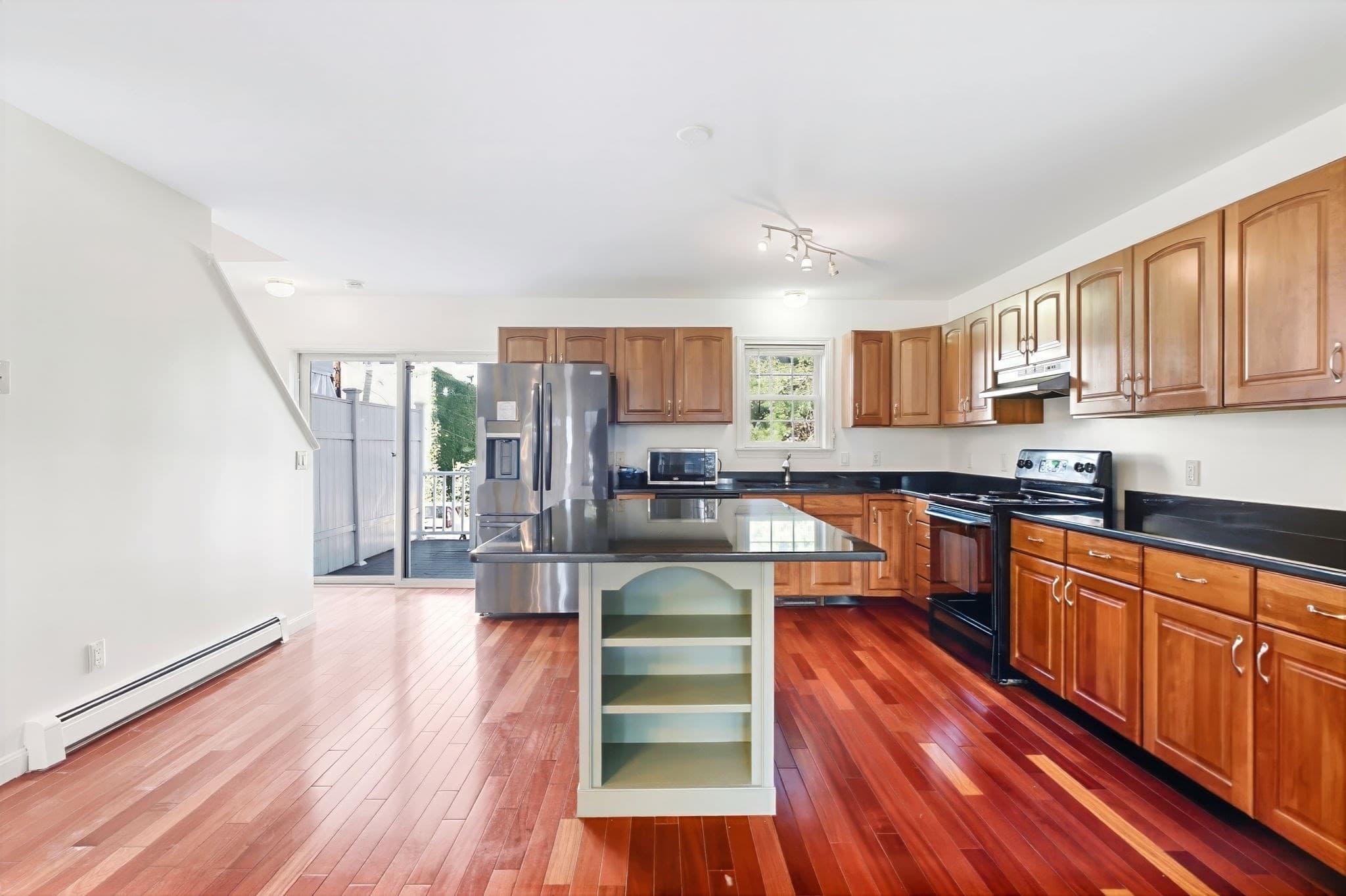 174 Everett St, Boston MA 02128