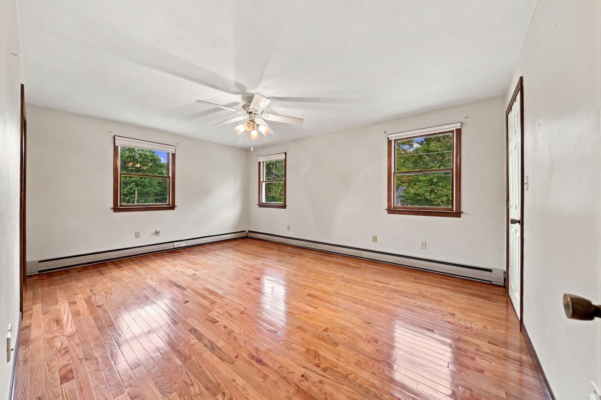 Single Family Residence at 29 Dale Ave, Leominster MA 01453, Leominster, photo 19 of 42