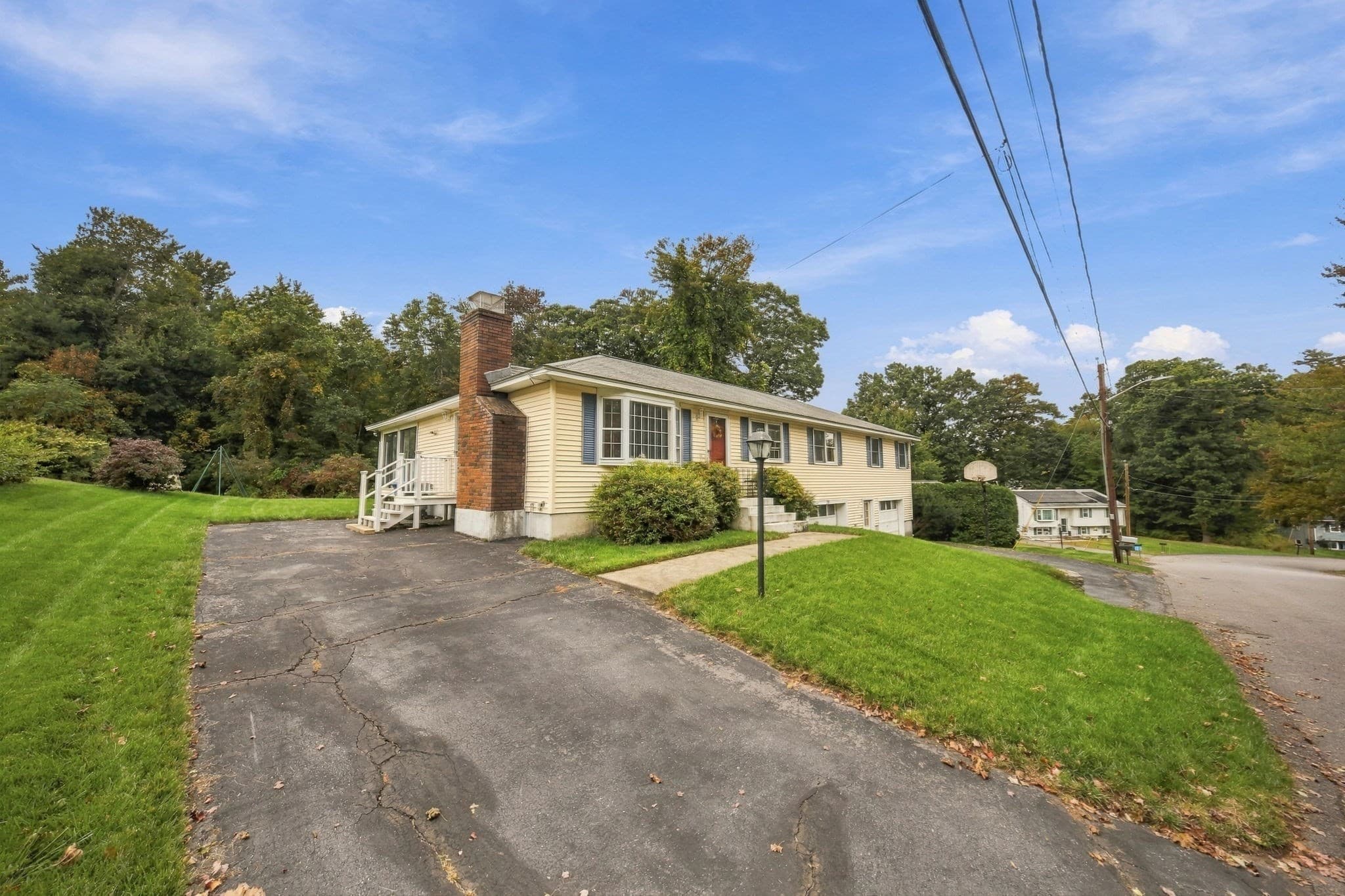 Single Family Residence at 29 Dale Ave, Leominster MA 01453, Leominster, photo 4 of 42