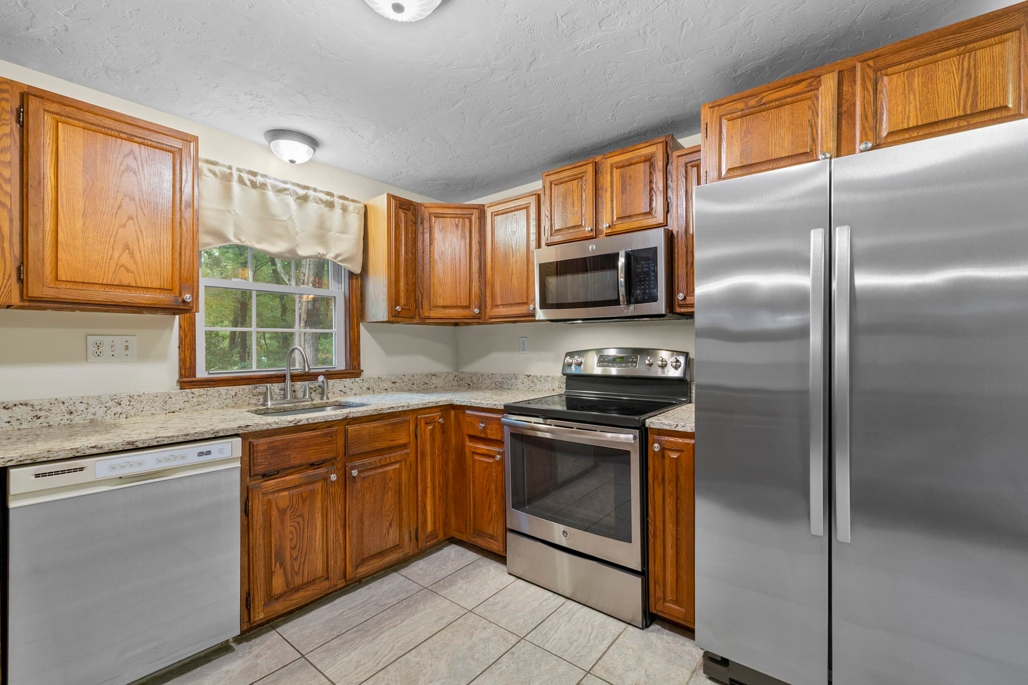 Condominium at 20 Daniel Drive # 20, Easton MA 02356, Easton, photo 13 of 42