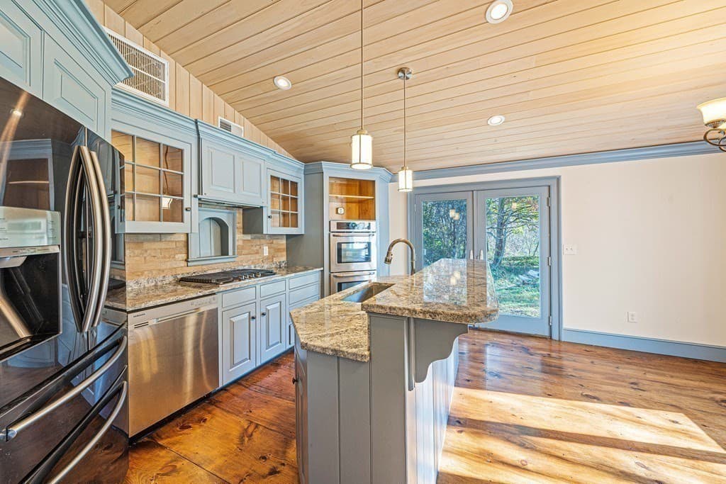 Single Family Residence at 449 Parsonage St, Marshfield MA 02050, Marshfield, photo 3 of 12