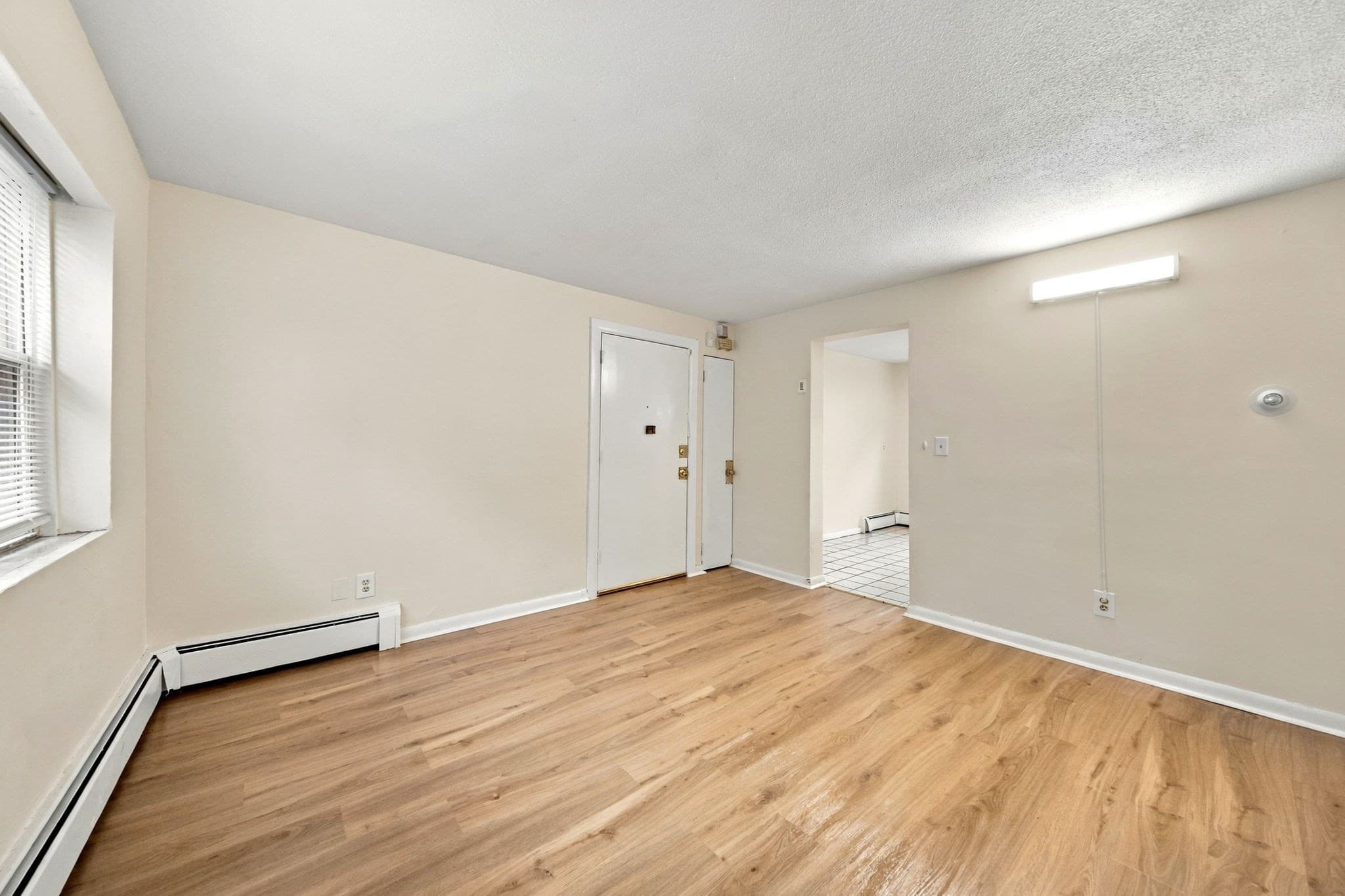 Condominium at 5 Melbourne St # 2, Boston MA 02124, Boston, photo 13 of 26