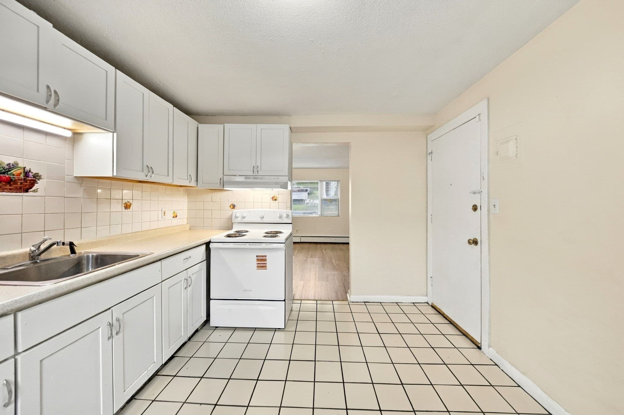 Condominium at 5 Melbourne St # 2, Boston MA 02124, Boston, photo 9 of 26