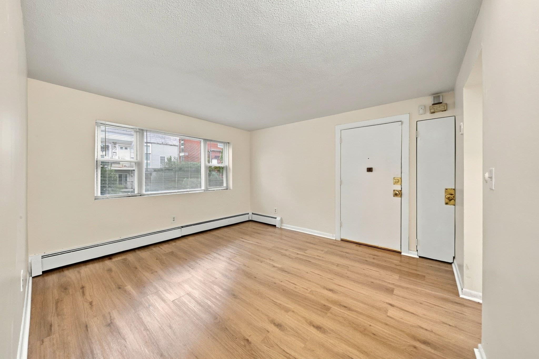 Condominium at 5 Melbourne St # 2, Boston MA 02124, Boston, photo 10 of 26