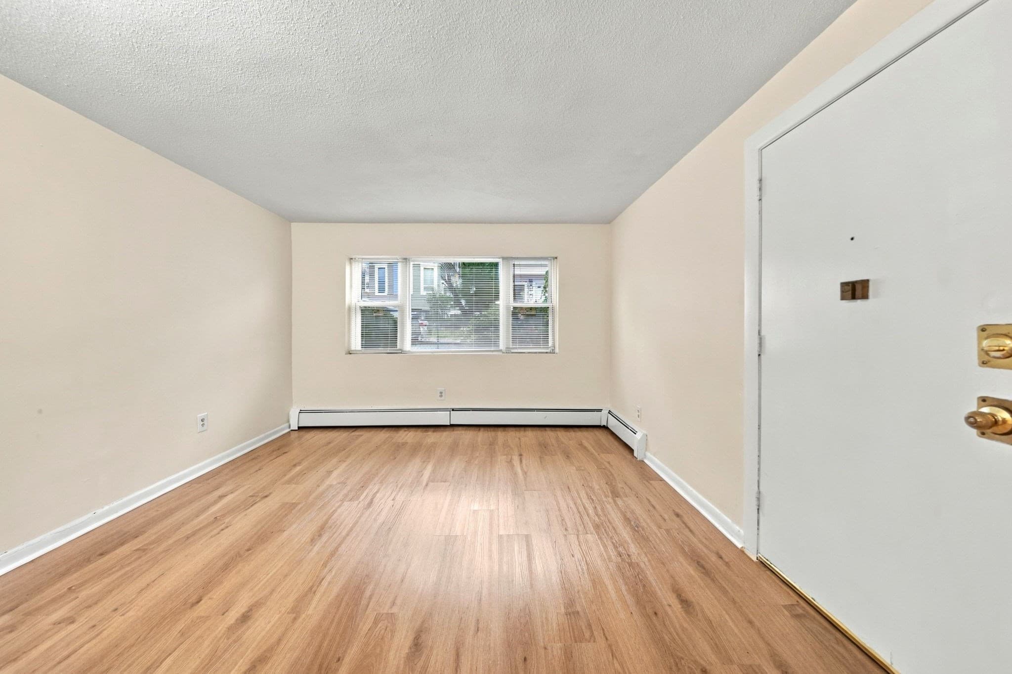 Condominium at 5 Melbourne St # 2, Boston MA 02124, Boston, photo 15 of 26