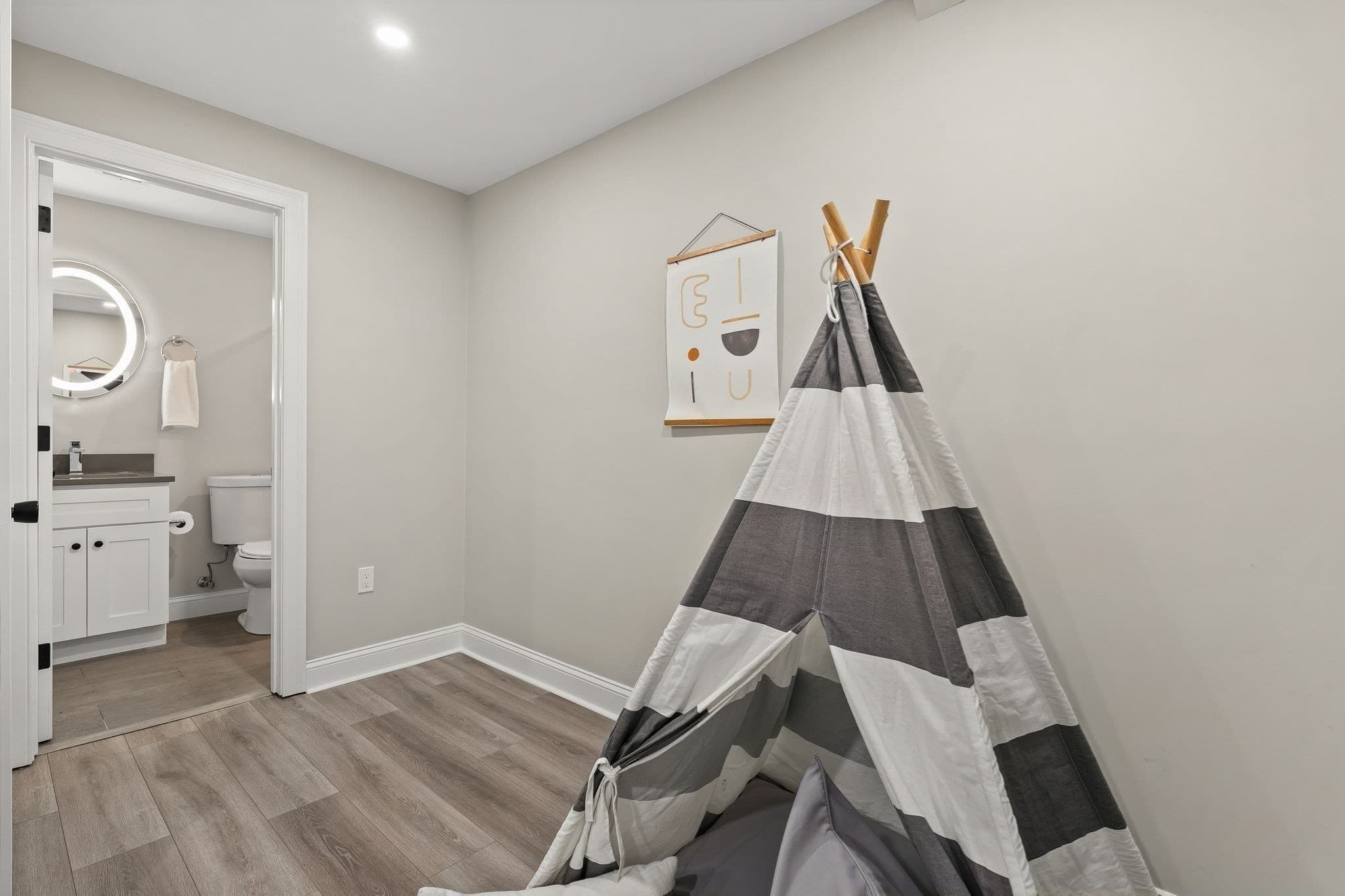 Condominium at 15R Belknap St # 15R, Arlington MA 02474, Arlington, photo 31 of 41