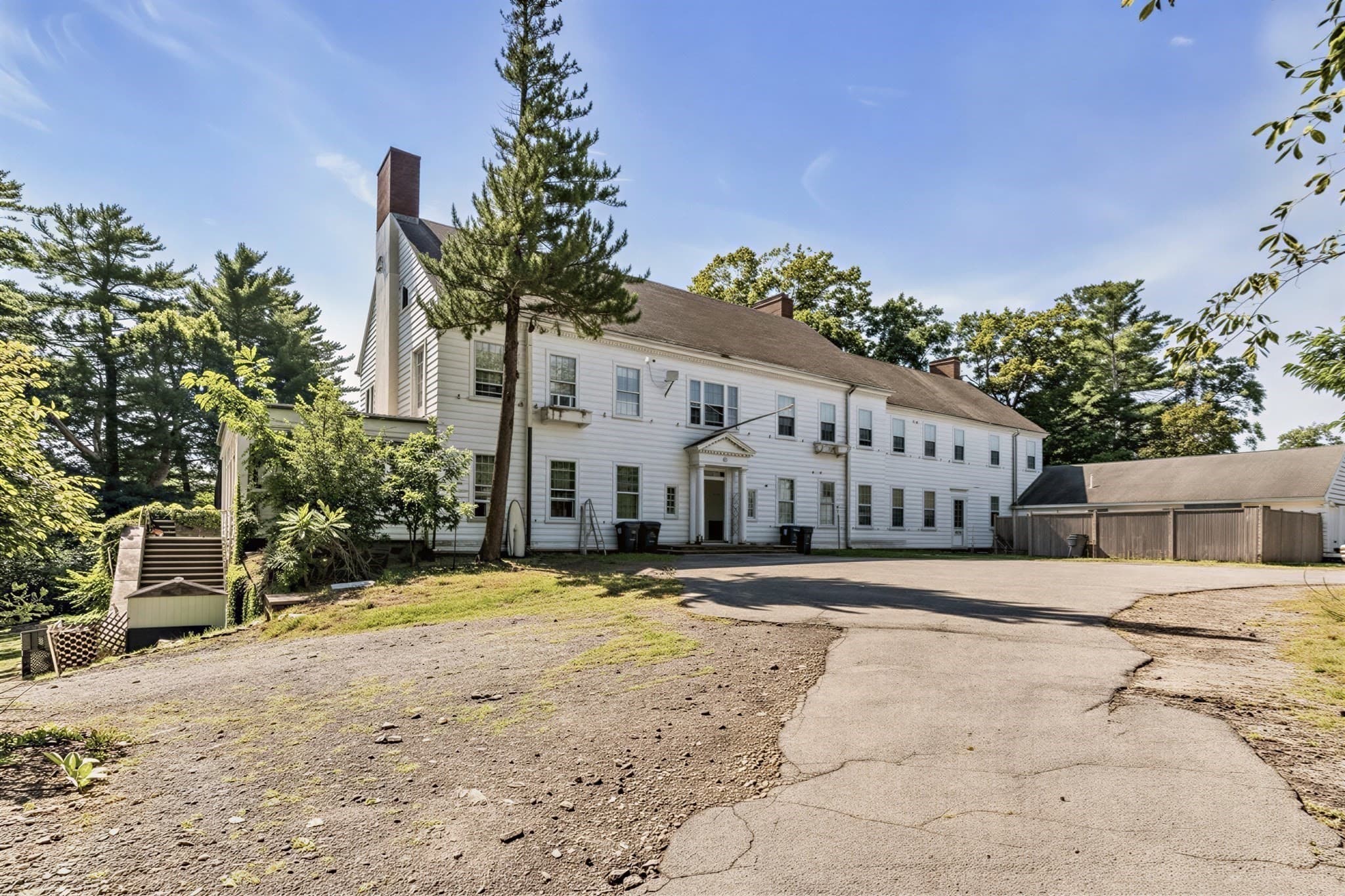 Single Family Residence at 43 Whitehall Cir, Beverly MA 01915, Beverly, photo 3 of 24