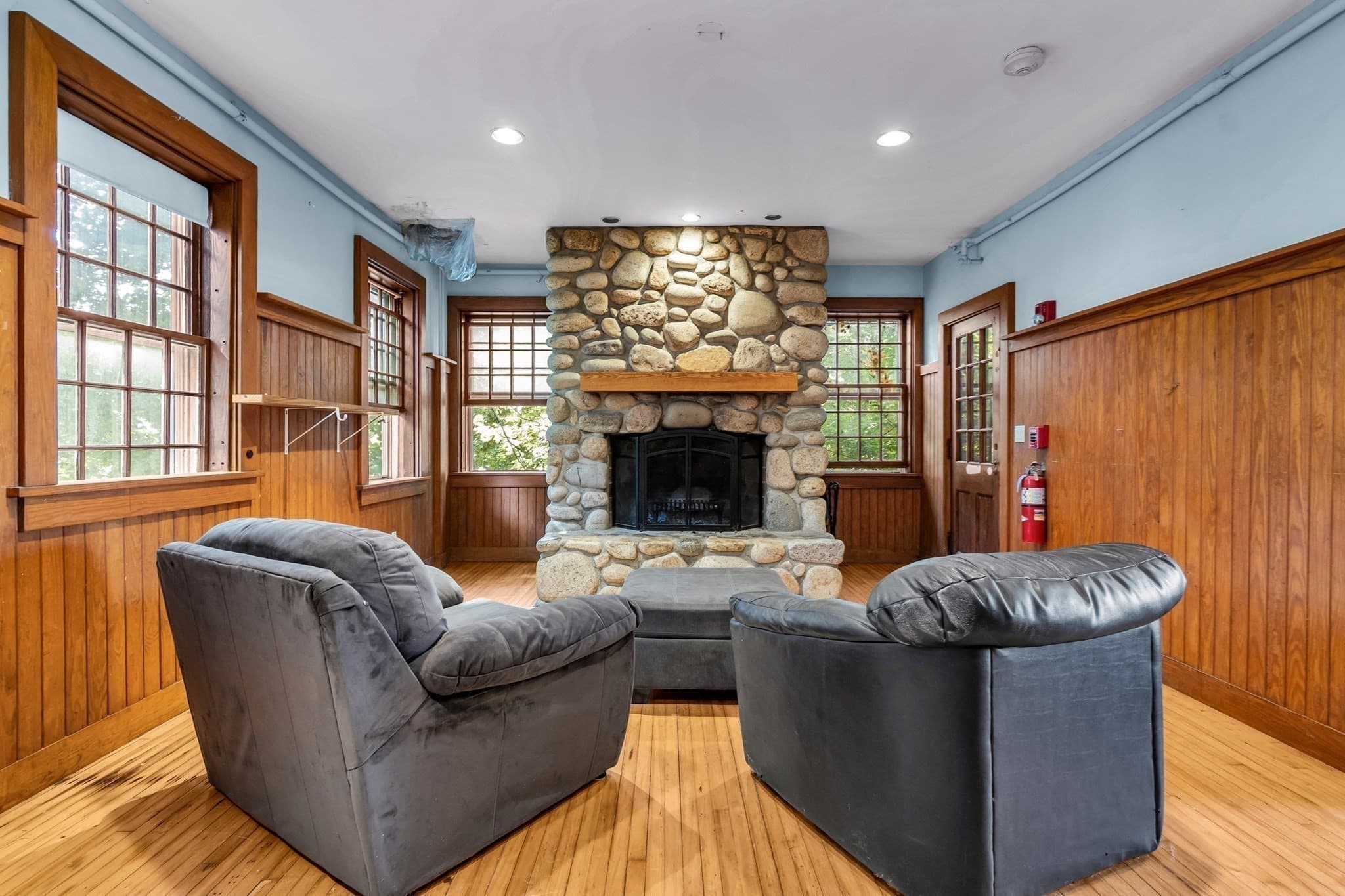 Single Family Residence at 43 Whitehall Cir, Beverly MA 01915, Beverly, photo 11 of 24