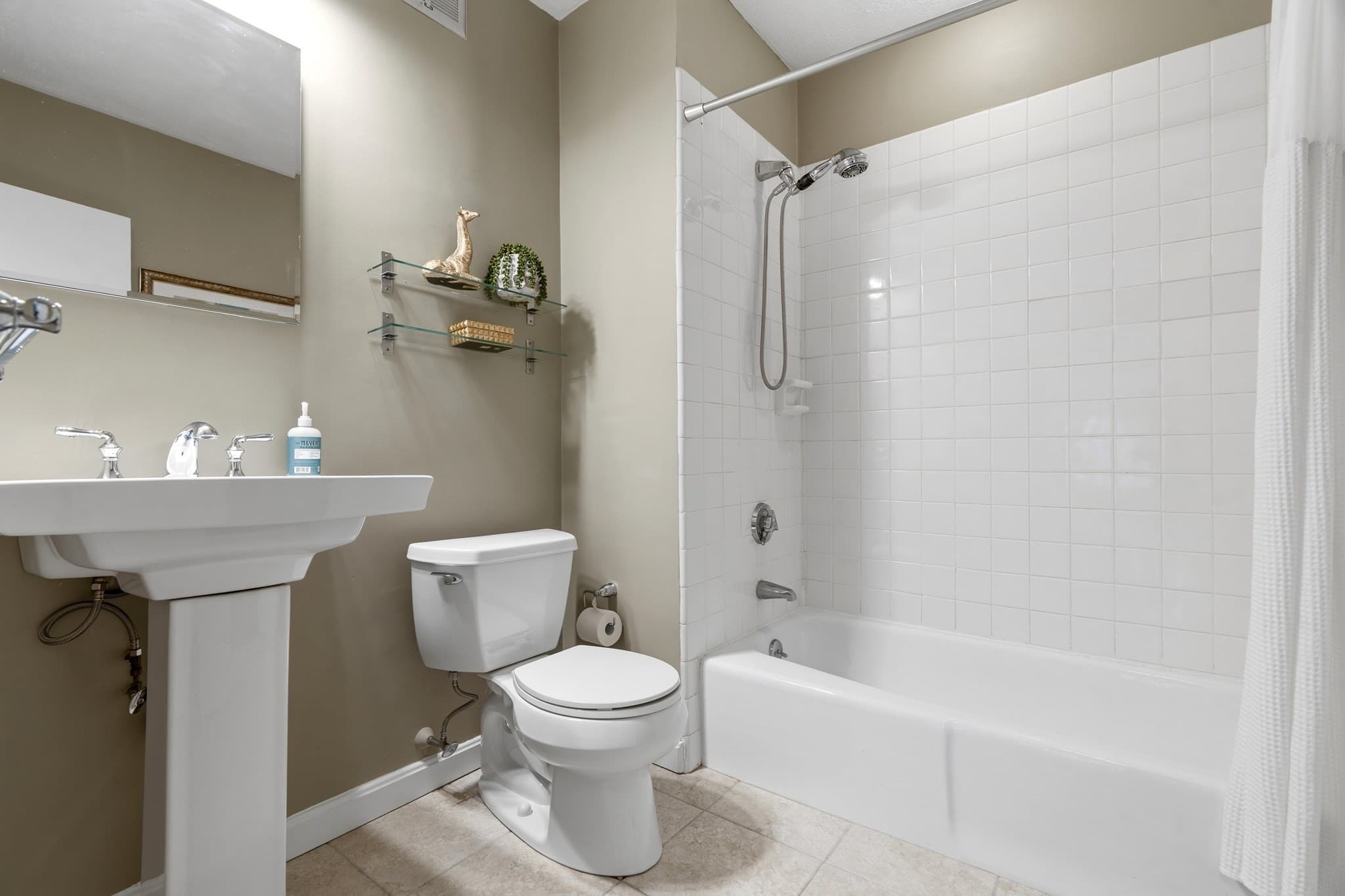 Condominium at 249 W Newton St # 7, Boston MA 02116, Boston, photo 25 of 30