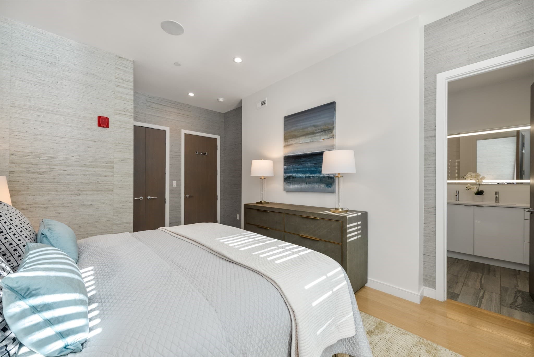 Condominium at 429 Columbus Ave # 2, Boston MA 02116, Boston, photo 13 of 17