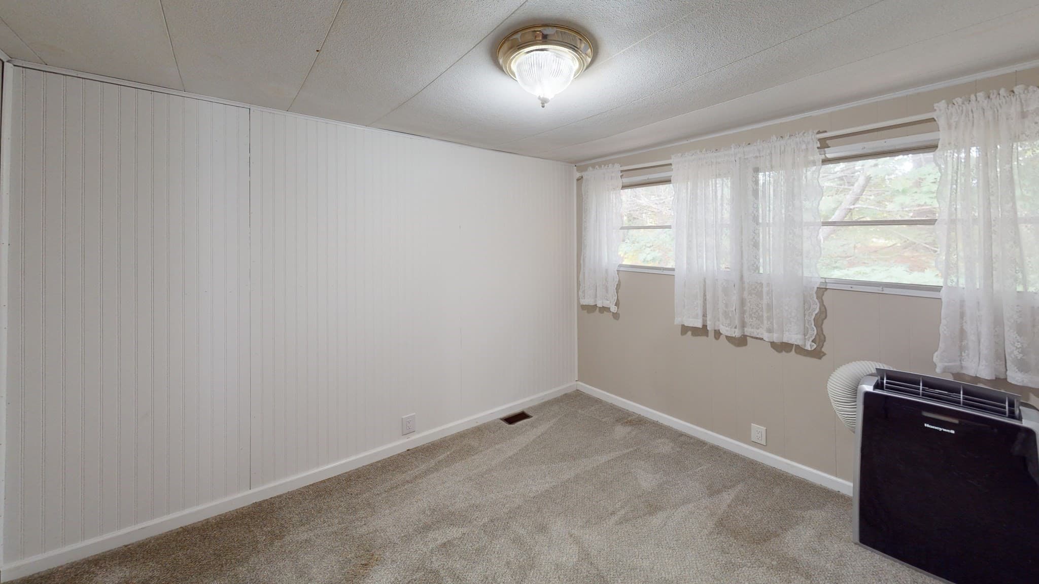 Mobile Home at 83 Clark Road # 44, Shirley MA 01464, Shirley, photo 13 of 23