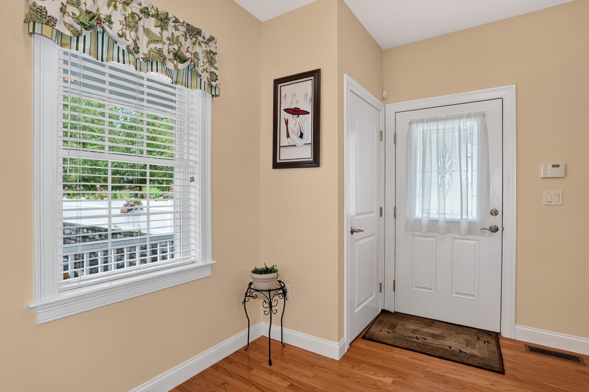 Condominium at 264 Winn Street Unit A, Burlington MA 01803, Burlington, photo 13 of 28