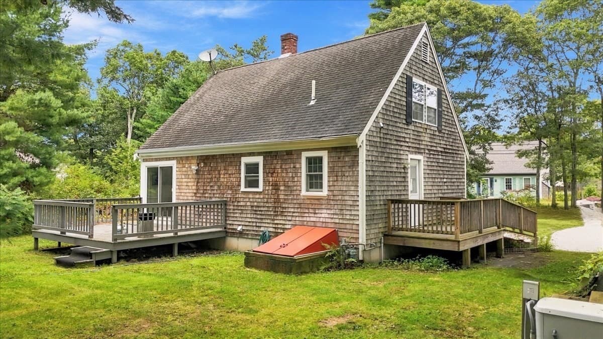 Single Family Residence at 37 Gooseberry Ln, Barnstable MA 02648, Barnstable, photo 22 of 23