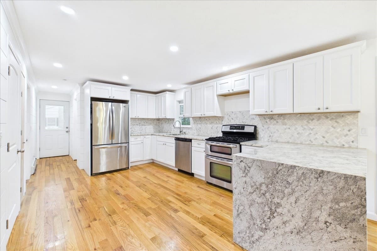 Single Family Residence at 37 Gooseberry Ln, Barnstable MA 02648, Barnstable, photo 11 of 23