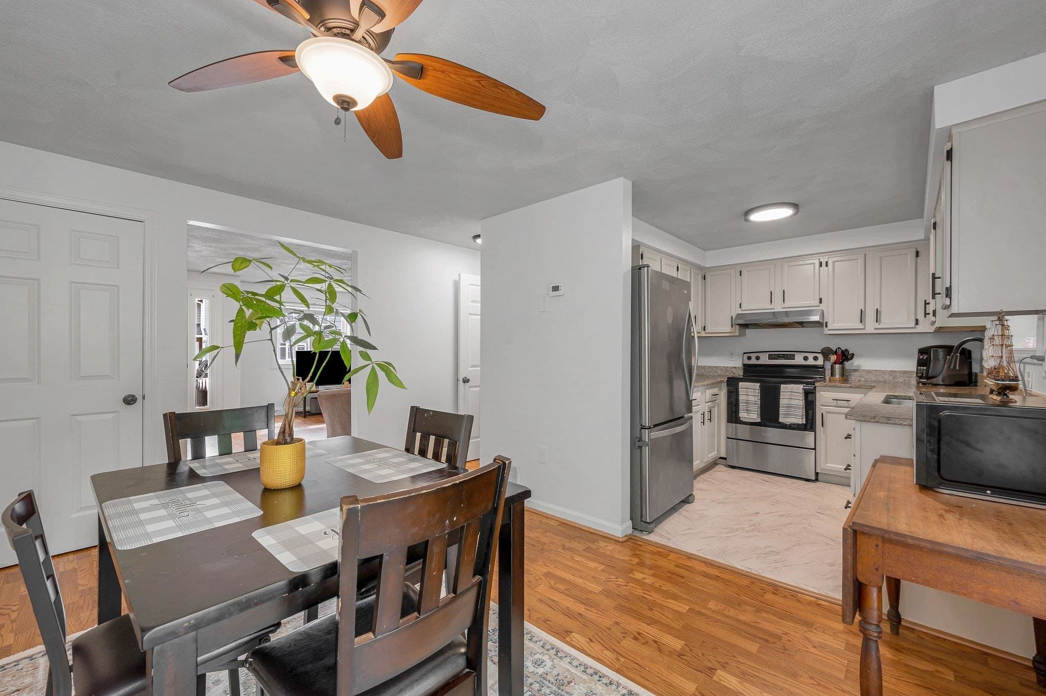 Condominium at 34 Lowell Rd # 15, Pepperell MA 01463, Pepperell, photo 9 of 33