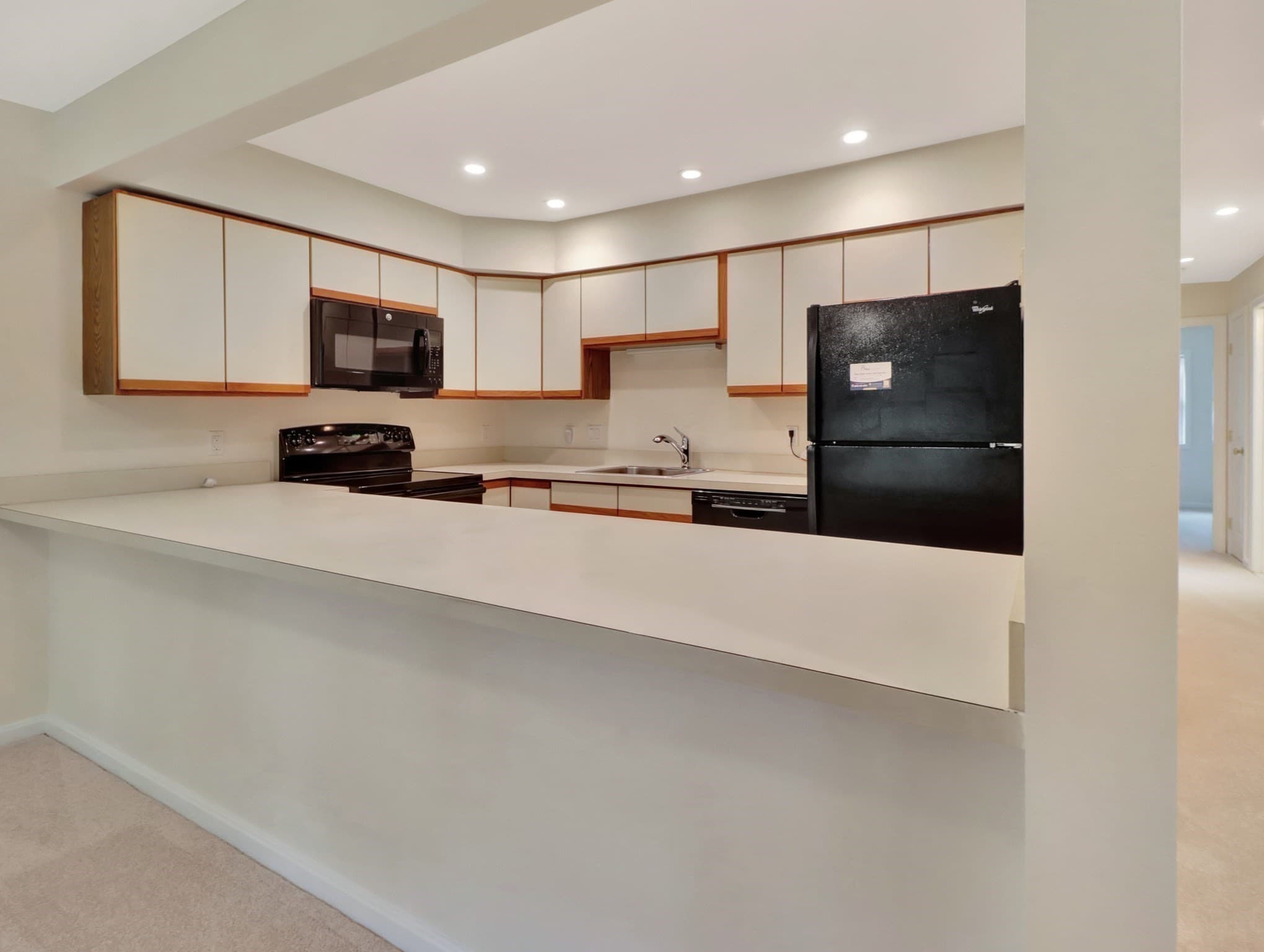 Condominium at 2406 Hockley Drive # 2406, Hingham MA 02043, Hingham, photo 6 of 30