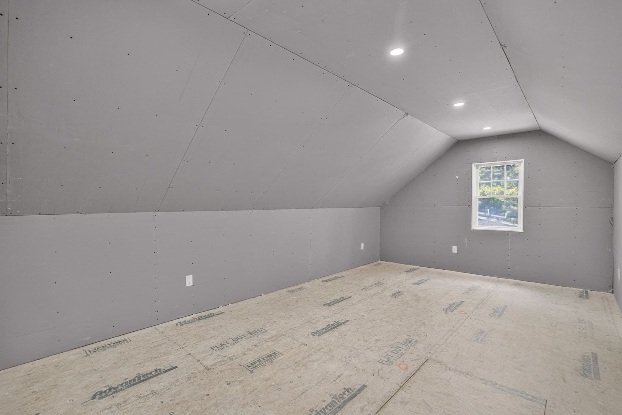 Single Family Residence at 9 Estrella Ln, Falmouth MA 02536, Falmouth, photo 34 of 42