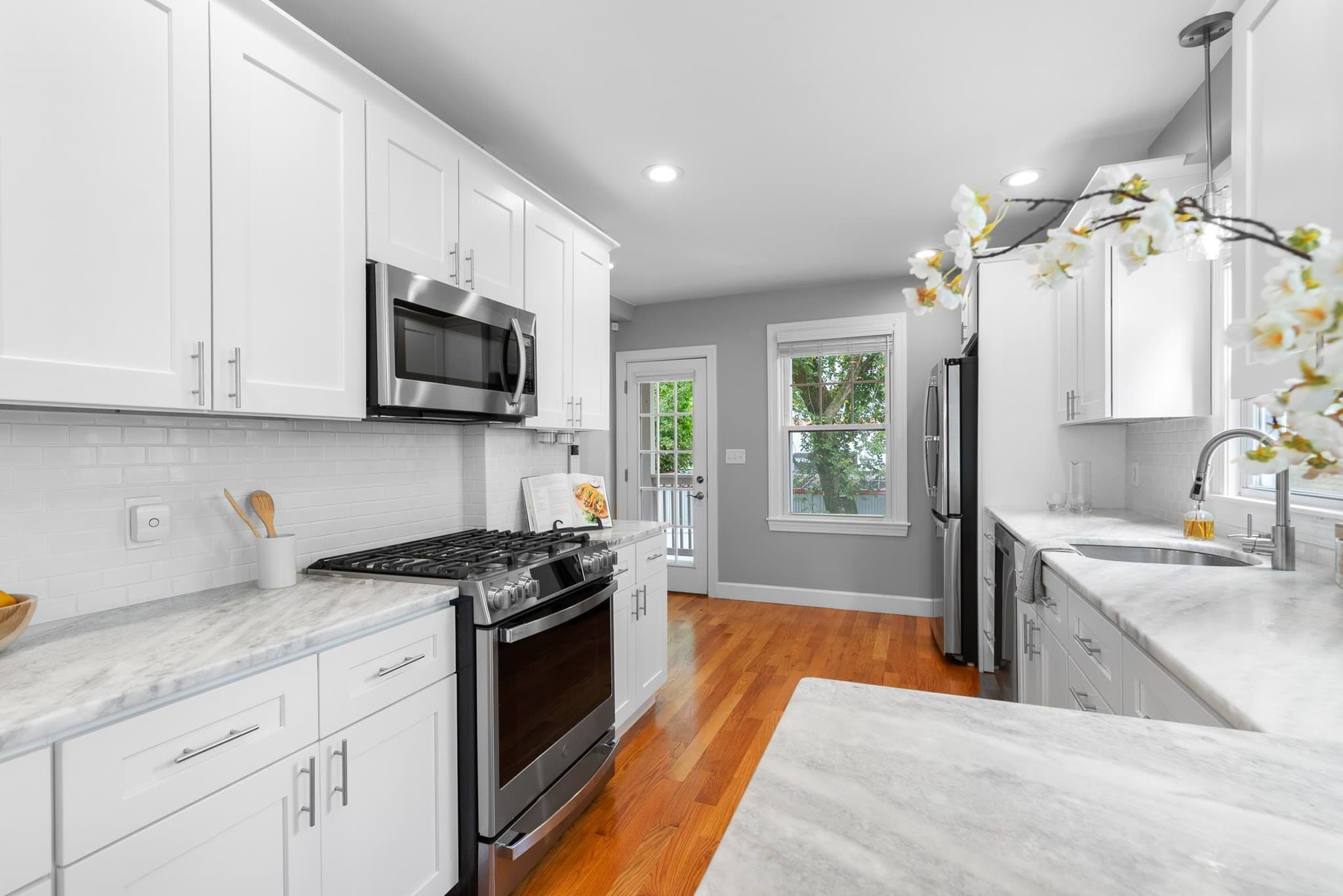 Condominium at 13 Laurel Street # 1, Arlington MA 02476, Arlington, photo 19 of 37