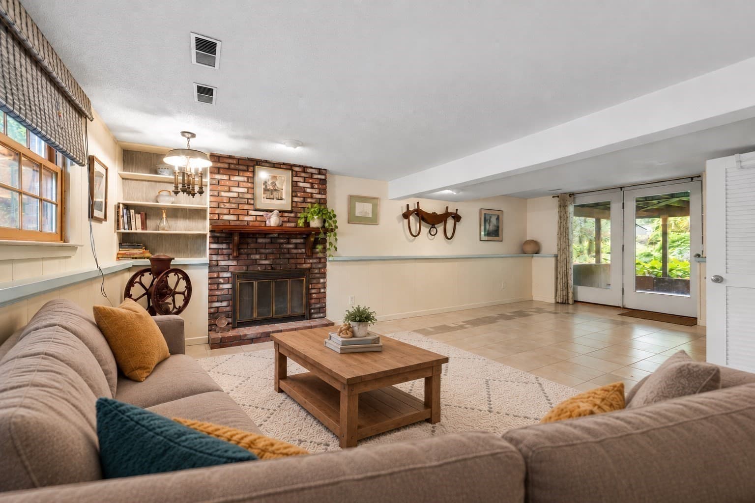 Single Family Residence at 42 Freeport Dr, Burlington MA 01803, Burlington, photo 17 of 38