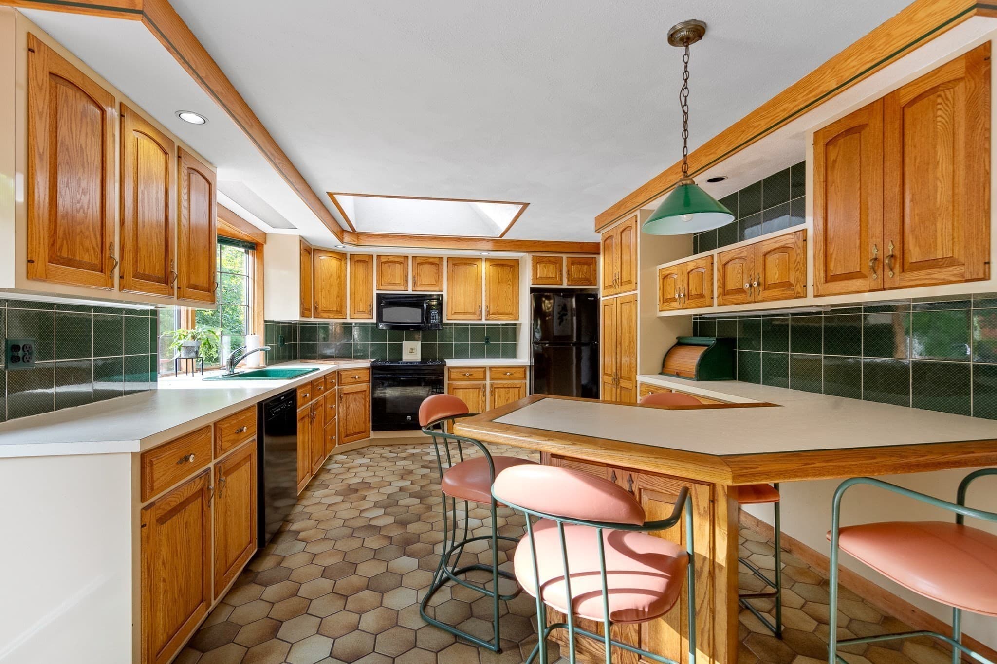 Single Family Residence at 42 Freeport Dr, Burlington MA 01803, Burlington, photo 10 of 38