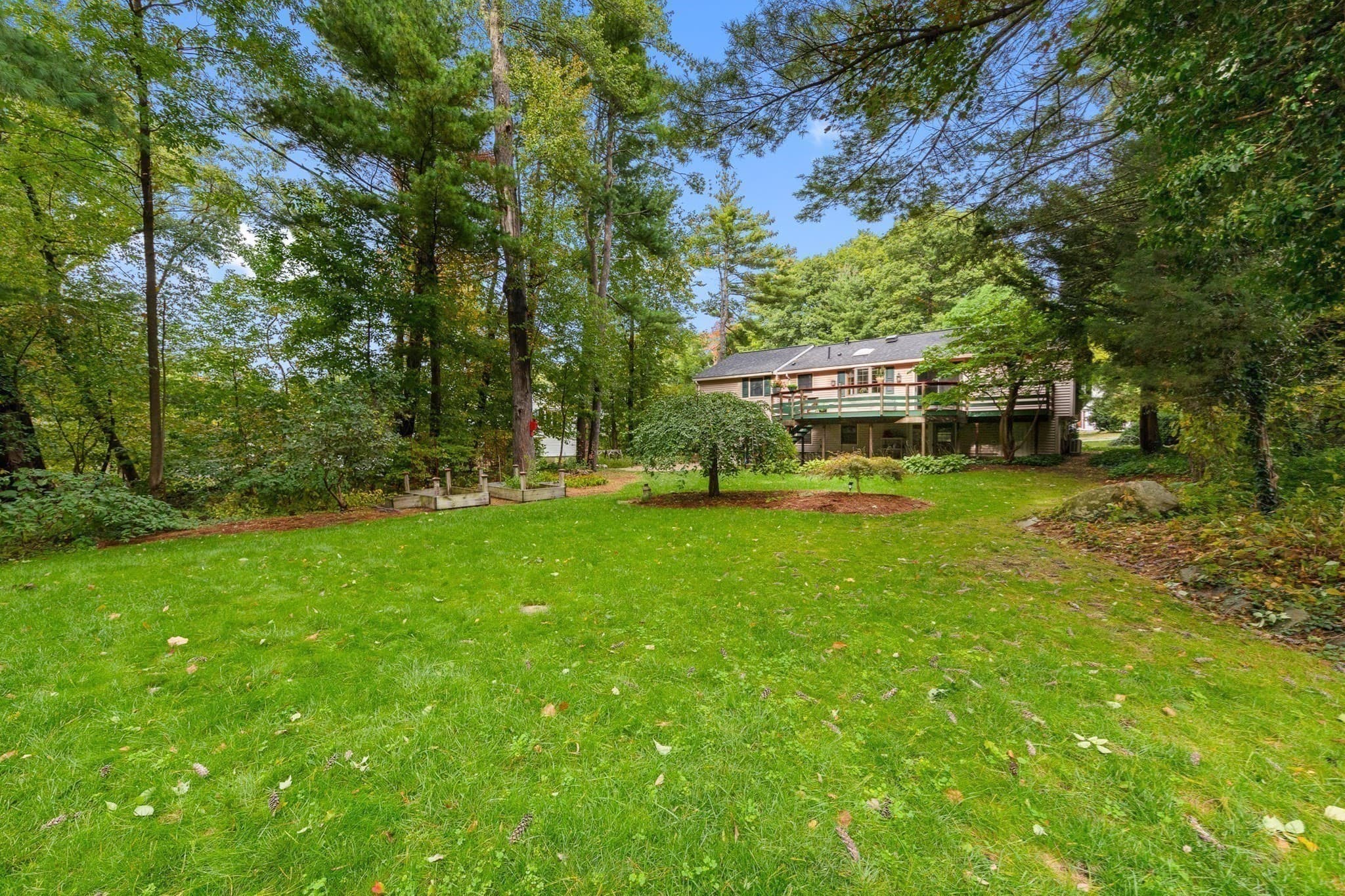 Single Family Residence at 42 Freeport Dr, Burlington MA 01803, Burlington, photo 25 of 38