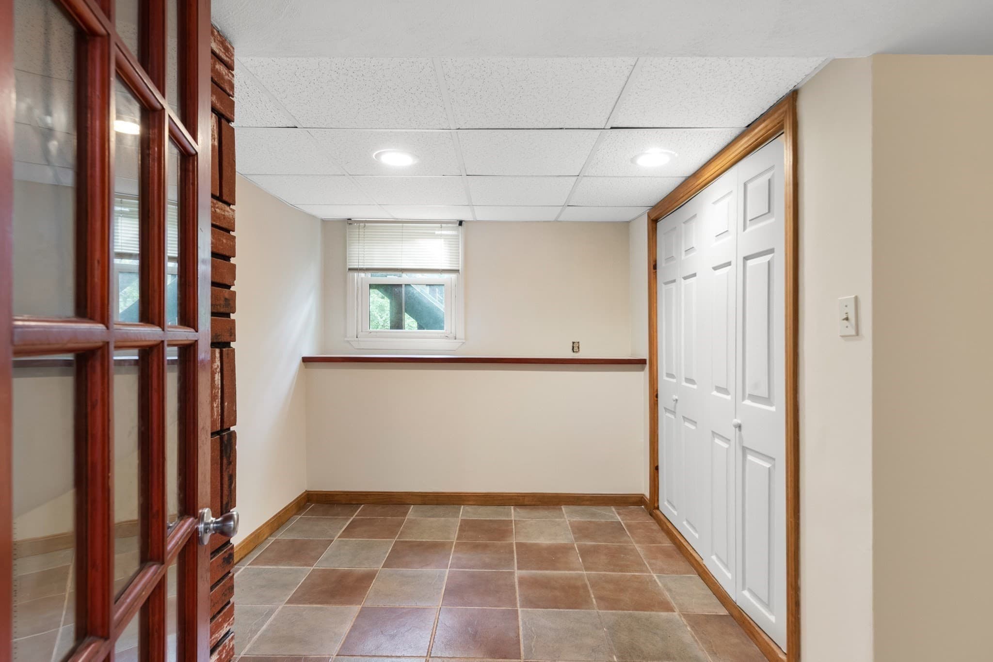 Single Family Residence at 42 Freeport Dr, Burlington MA 01803, Burlington, photo 21 of 38