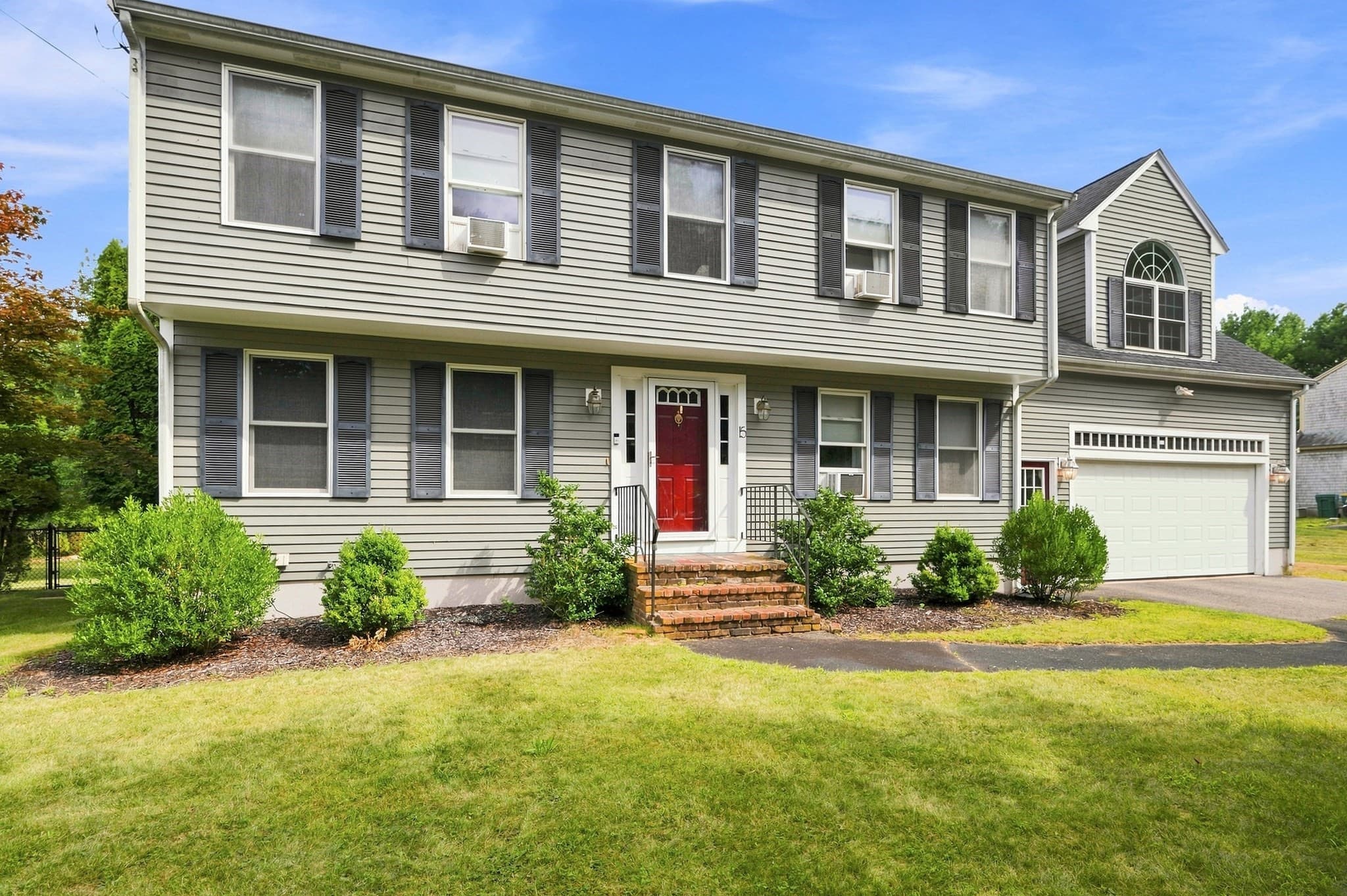 15 Bird Rd, Mansfield MA 02048