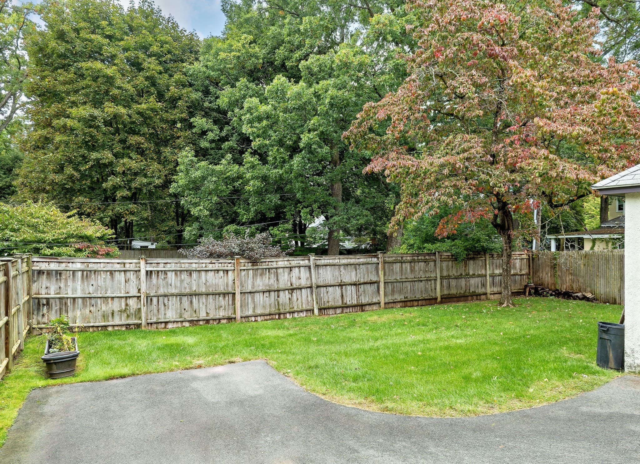 Single Family Residence at 22 S Park Ave, Longmeadow MA 01106, Longmeadow, photo 32 of 42