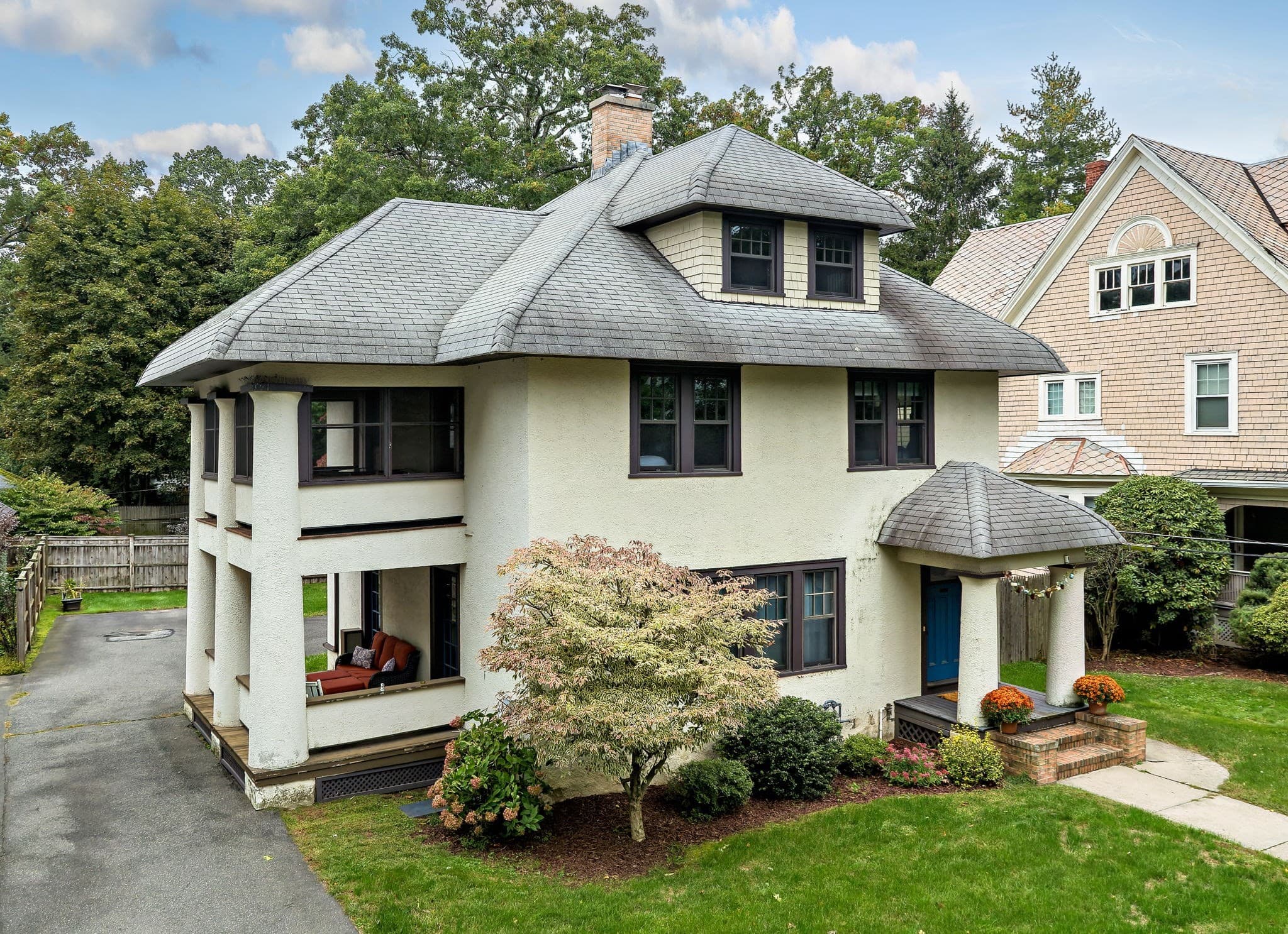 22 S Park Ave, Longmeadow MA 01106