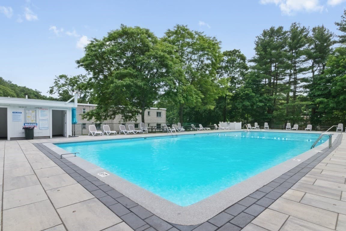 Condominium at 56 Jacqueline Rd # 8, Waltham MA 02452, Waltham, photo 15 of 19