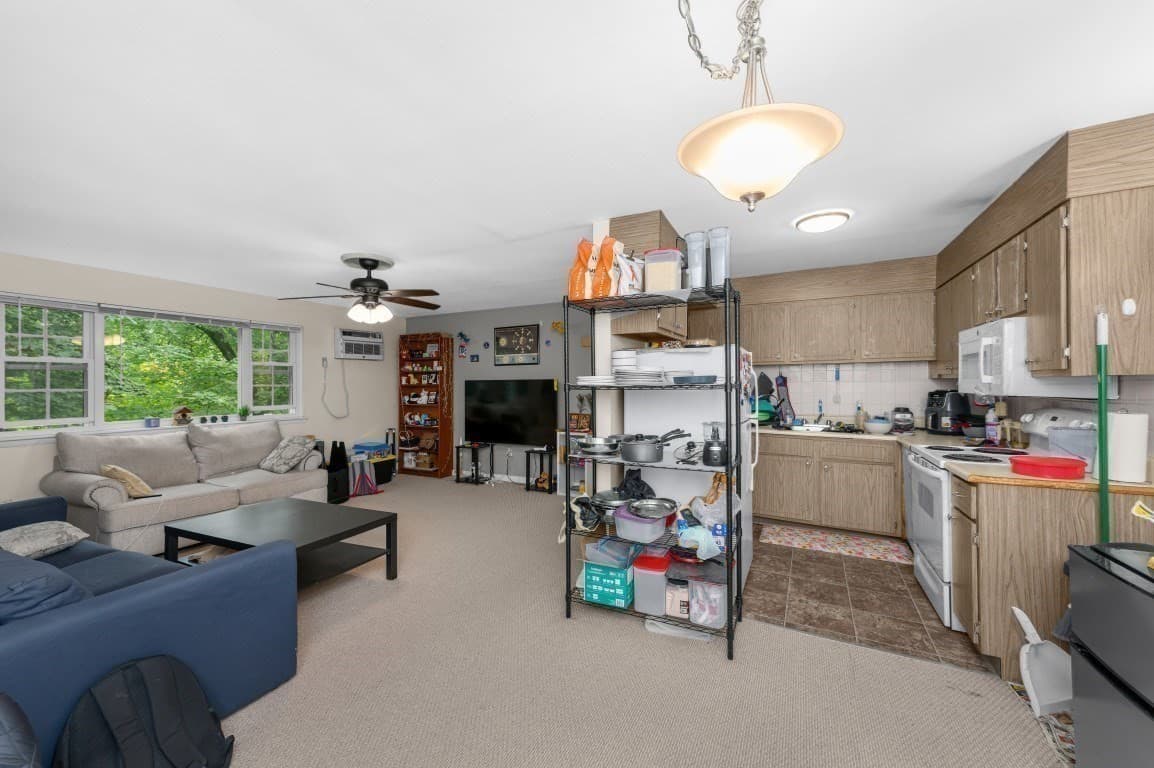 Condominium at 56 Jacqueline Rd # 8, Waltham MA 02452, Waltham, photo 11 of 19