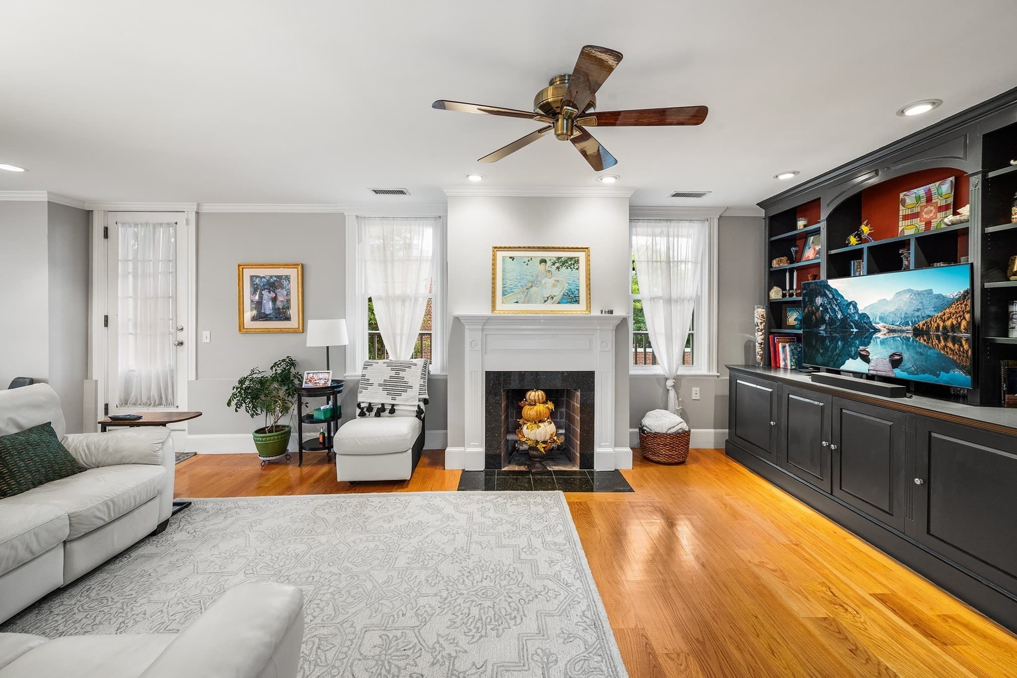 Condominium at 54 Chestnut St # 3, Boston MA 02129, Boston, photo 2 of 31