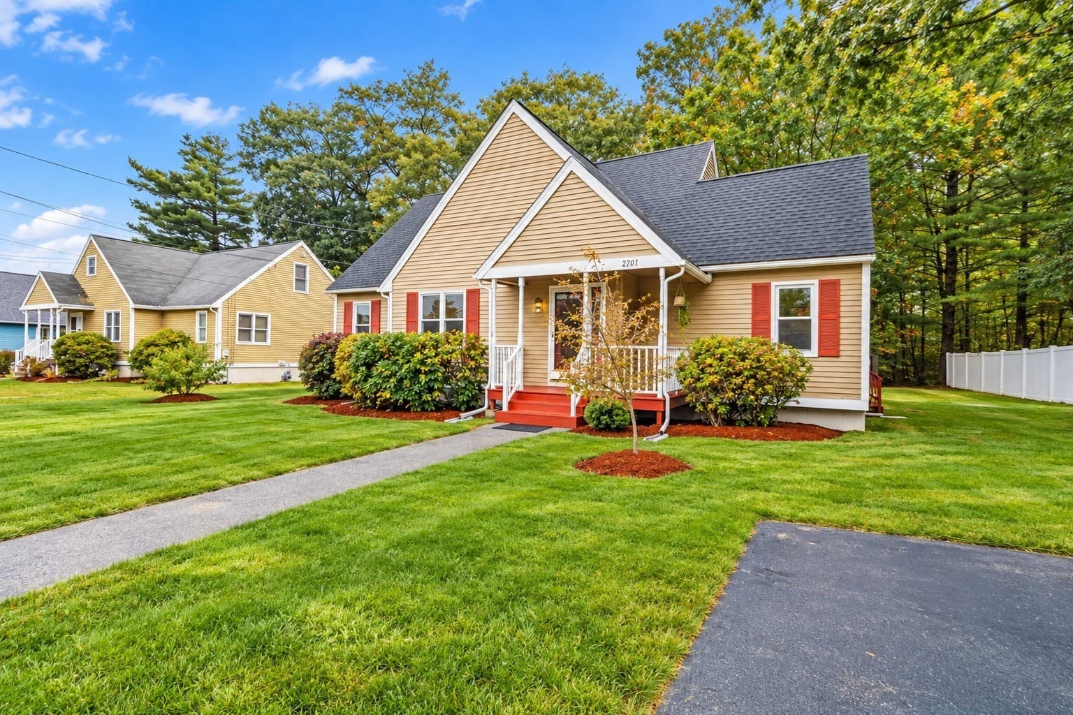Single Family Residence at 2701 Pouliot Pl, Wilmington MA 01887, Wilmington, photo 2 of 16