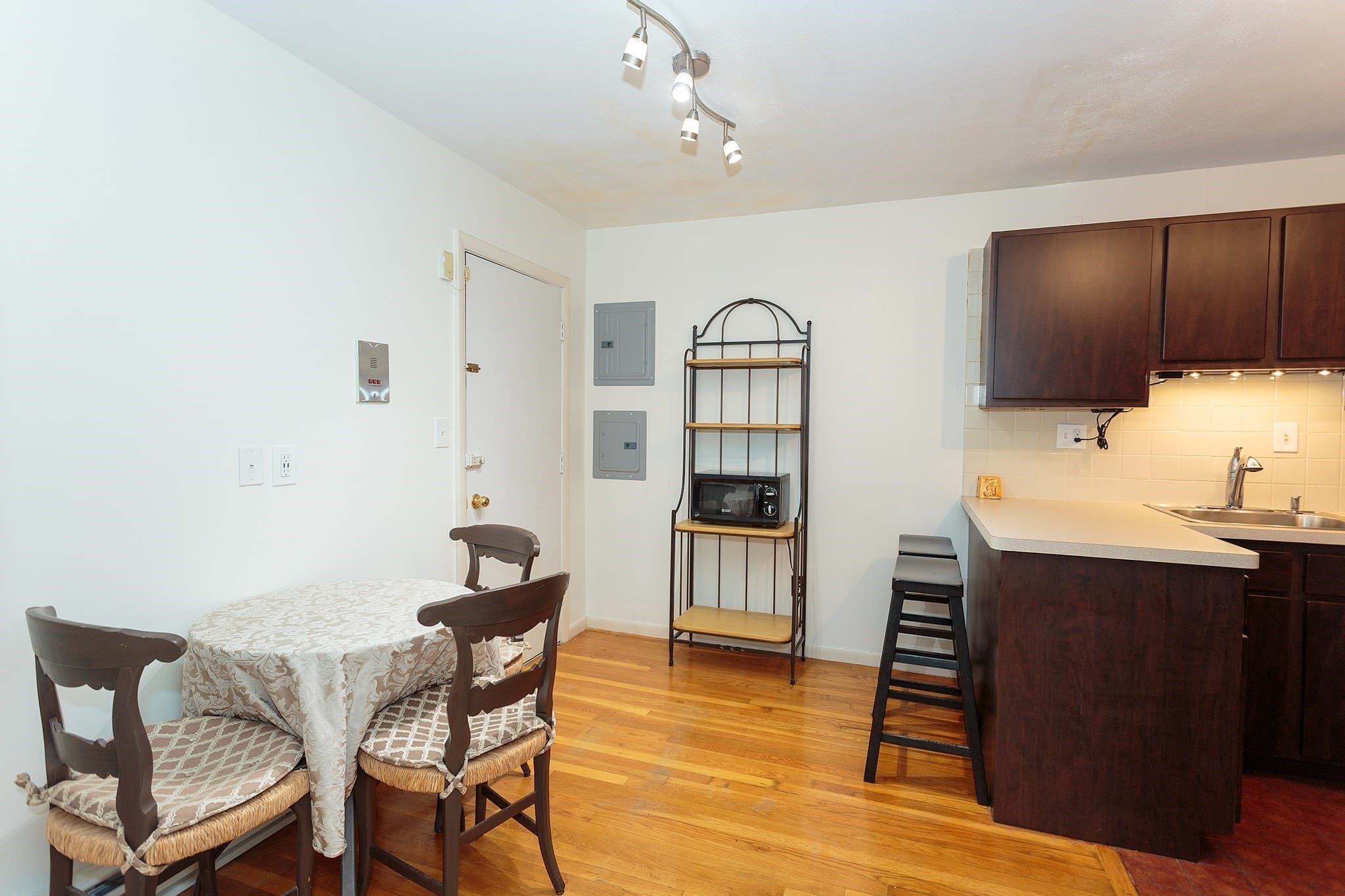 Condominium at 50 Seymour St # 15, Boston MA 02131, Boston, photo 6 of 16