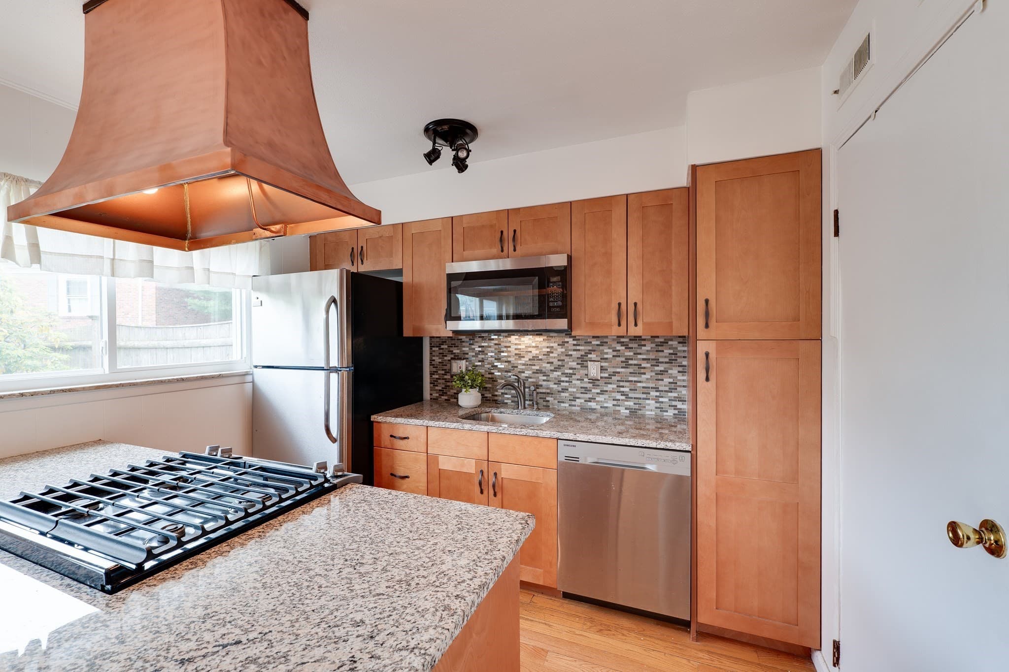 Condominium at 1173 Dickinson St # 1173, Springfield MA 01108, Springfield, photo 2 of 34