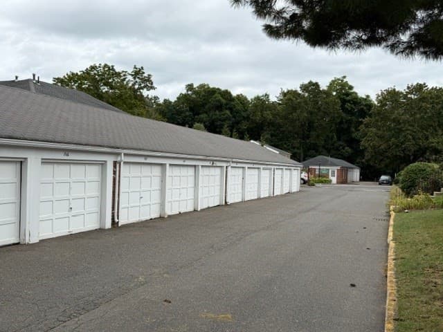 Condominium at 1173 Dickinson St # 1173, Springfield MA 01108, Springfield, photo 29 of 34