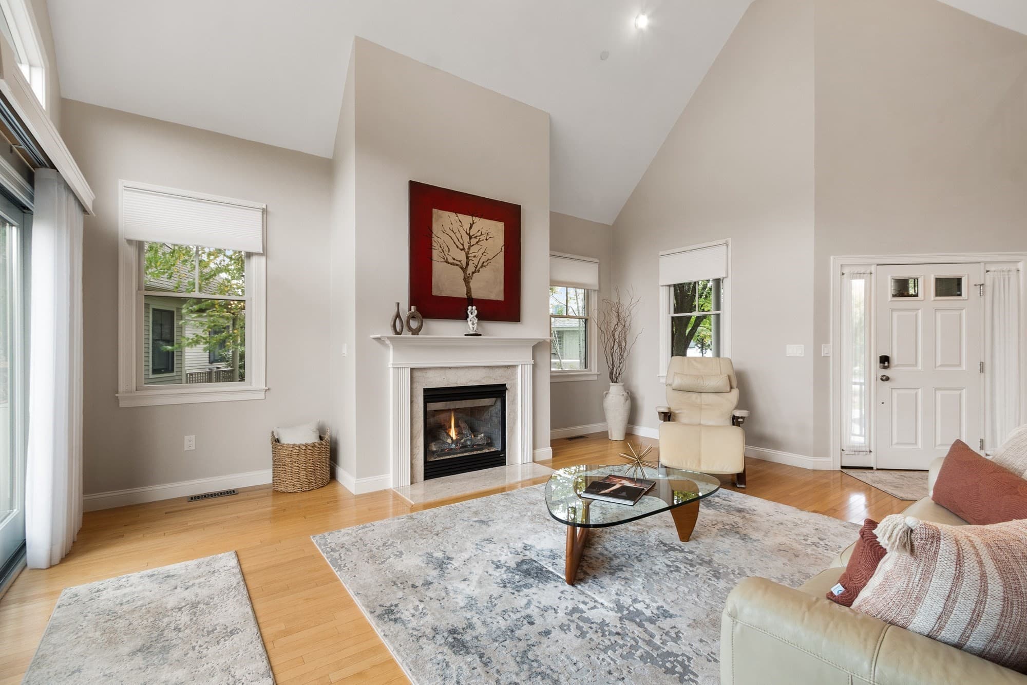 Condominium at 8 S Cottage Rd # 8, Belmont MA 02478, Belmont, photo 4 of 41